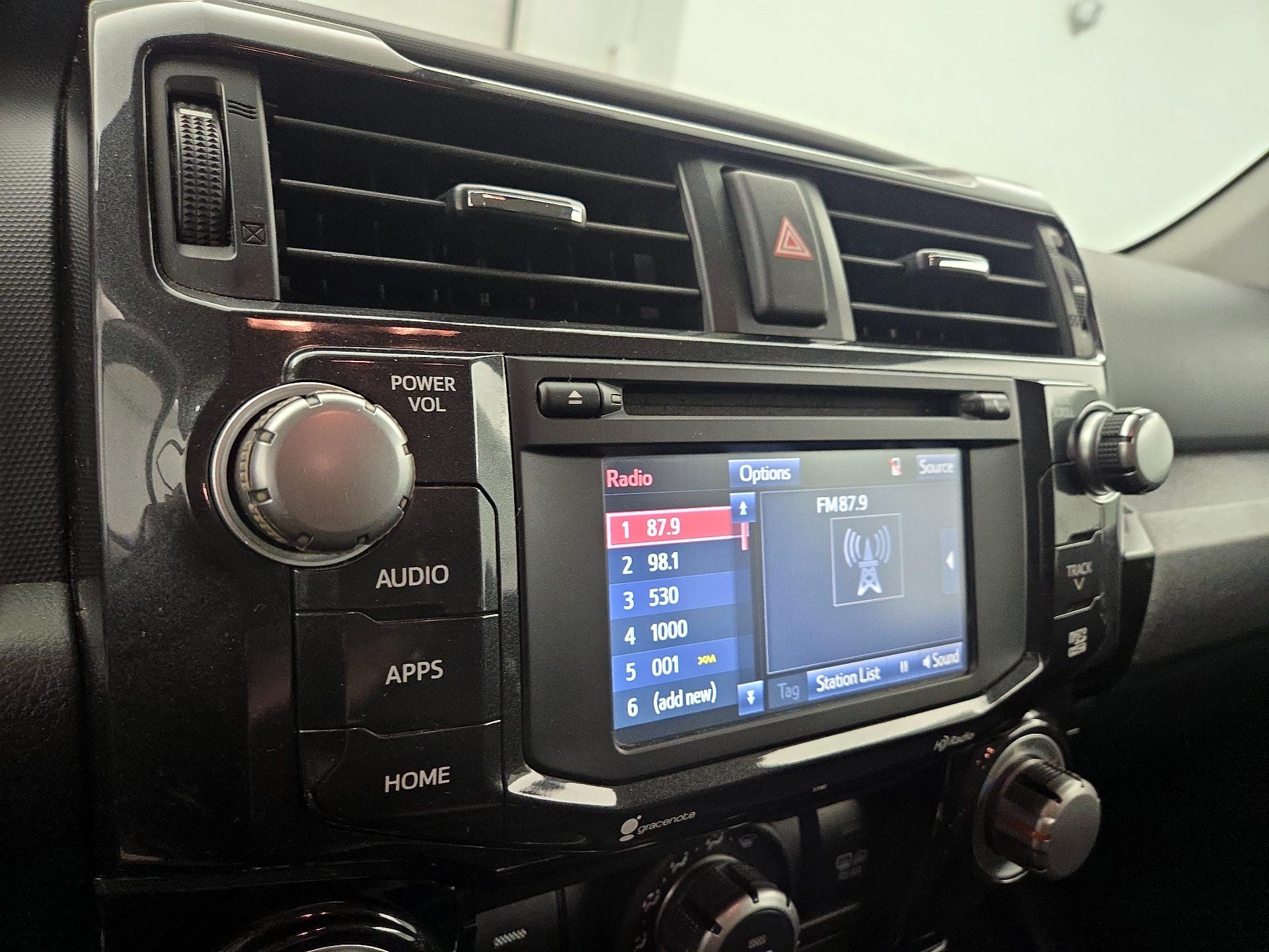 Thumbnail: 2015 Toyota 4Runner - 16