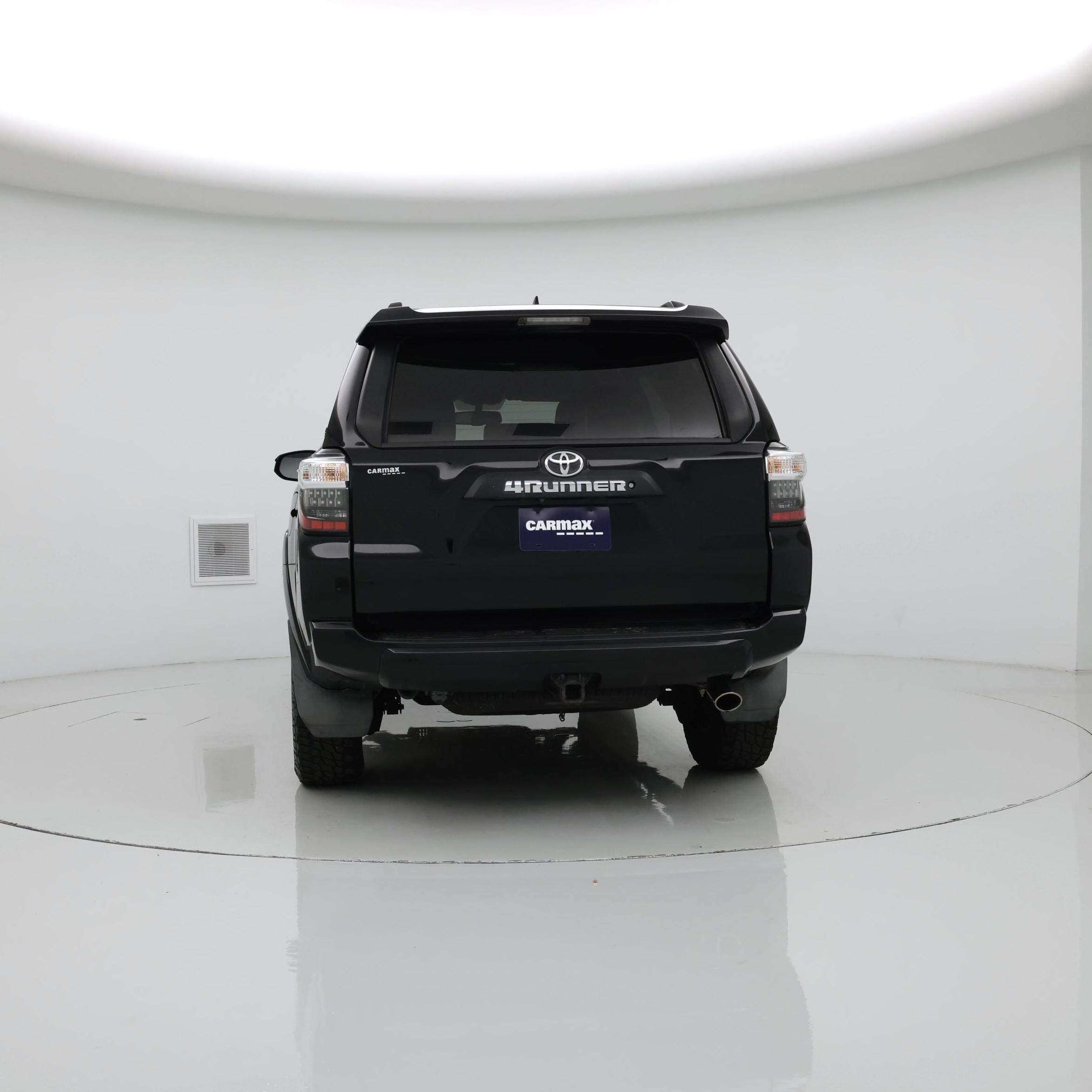 Thumbnail: 2015 Toyota 4Runner - 6