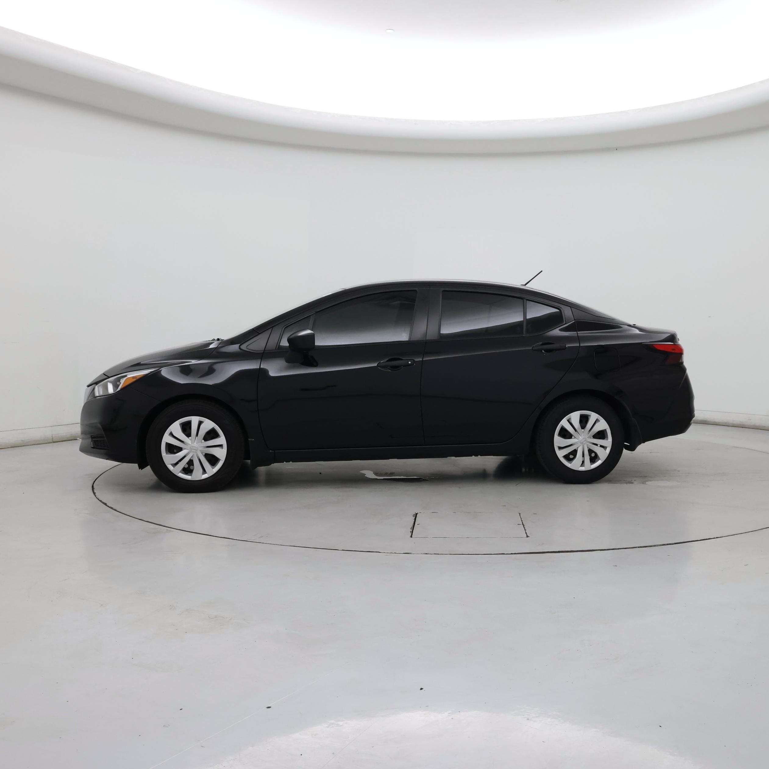 Thumbnail: 2021 Nissan Versa - 3