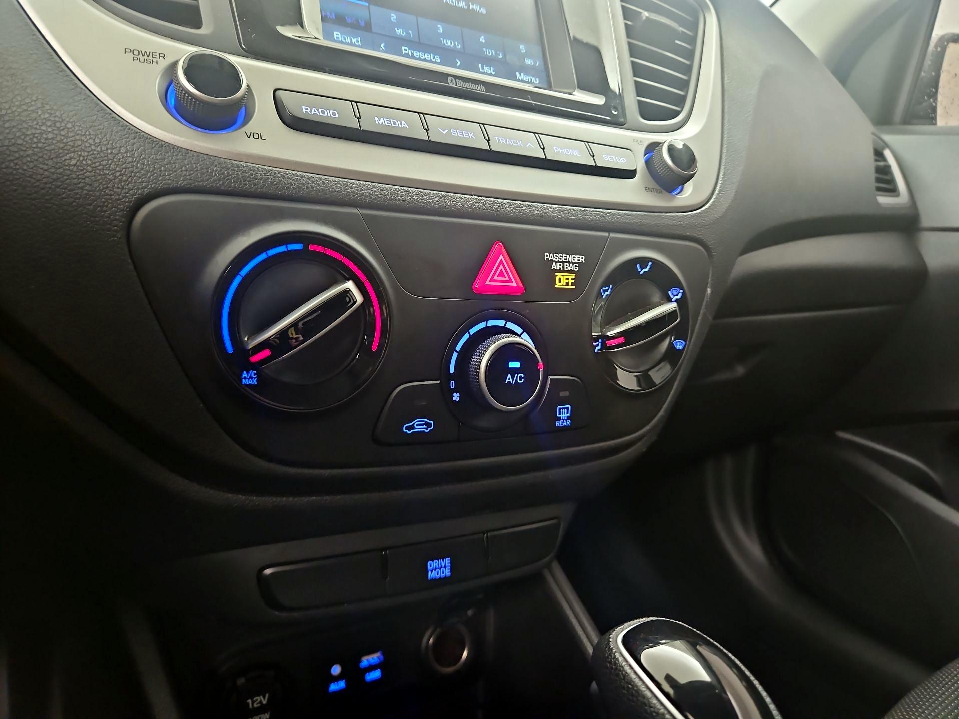 Thumbnail: 2021 Hyundai Accent - 16