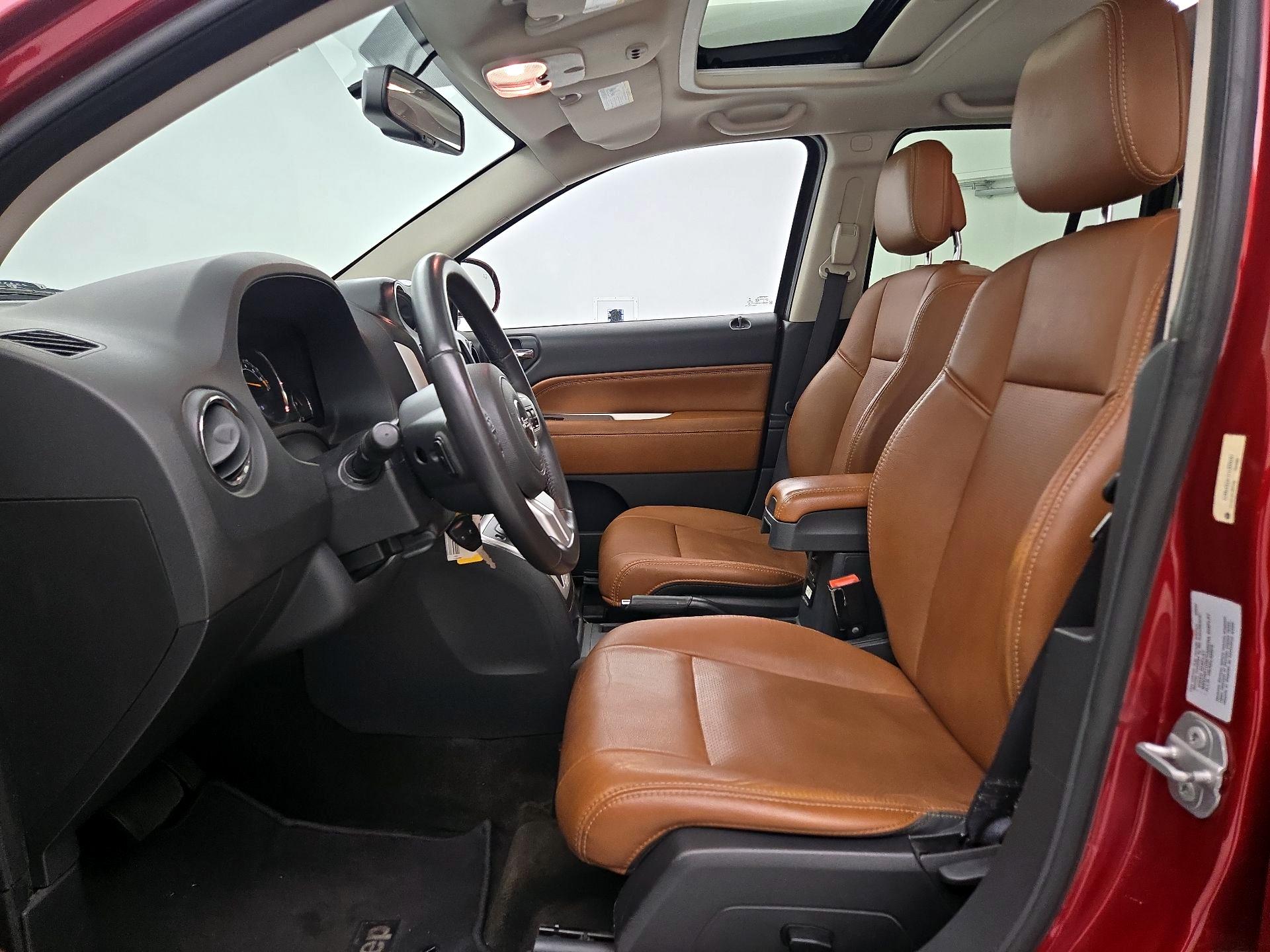 Thumbnail: 2015 Jeep Compass - 11