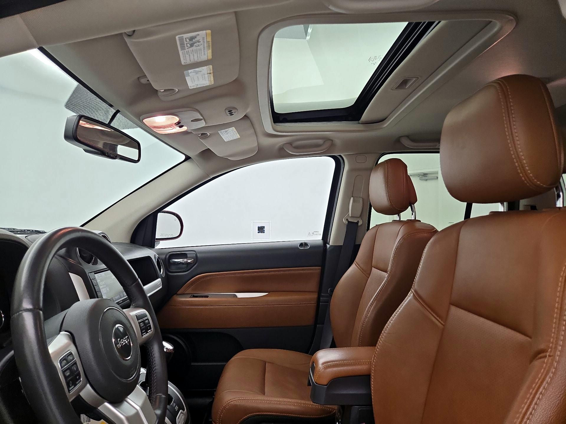 Thumbnail: 2015 Jeep Compass - 18