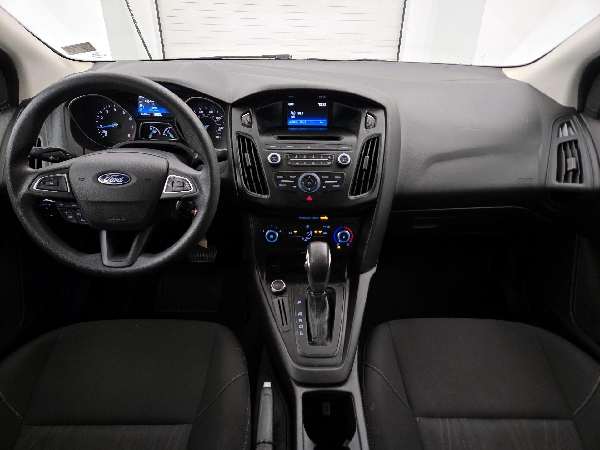 Thumbnail: 2017 Ford Focus - 9