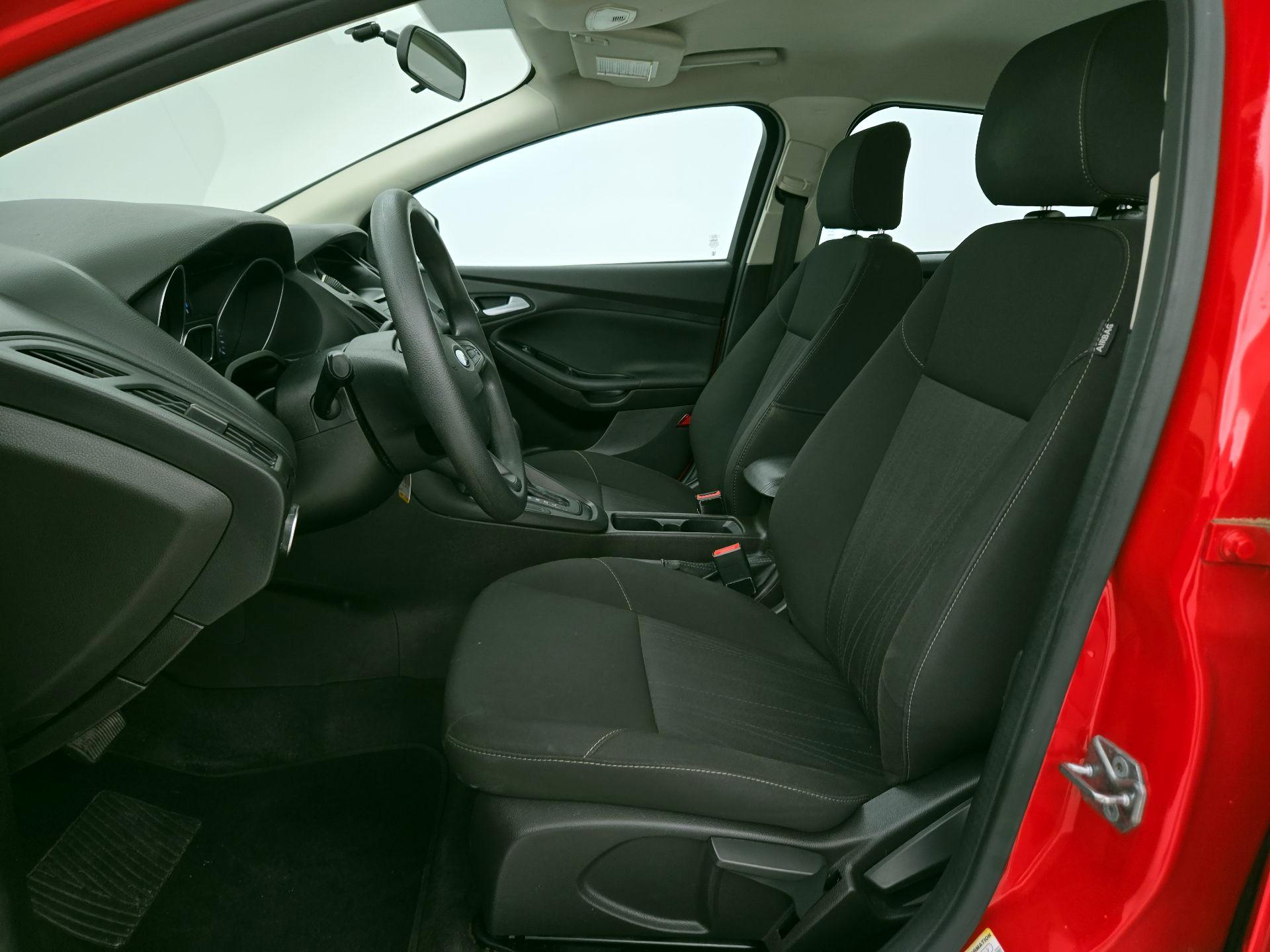 Thumbnail: 2017 Ford Focus - 11