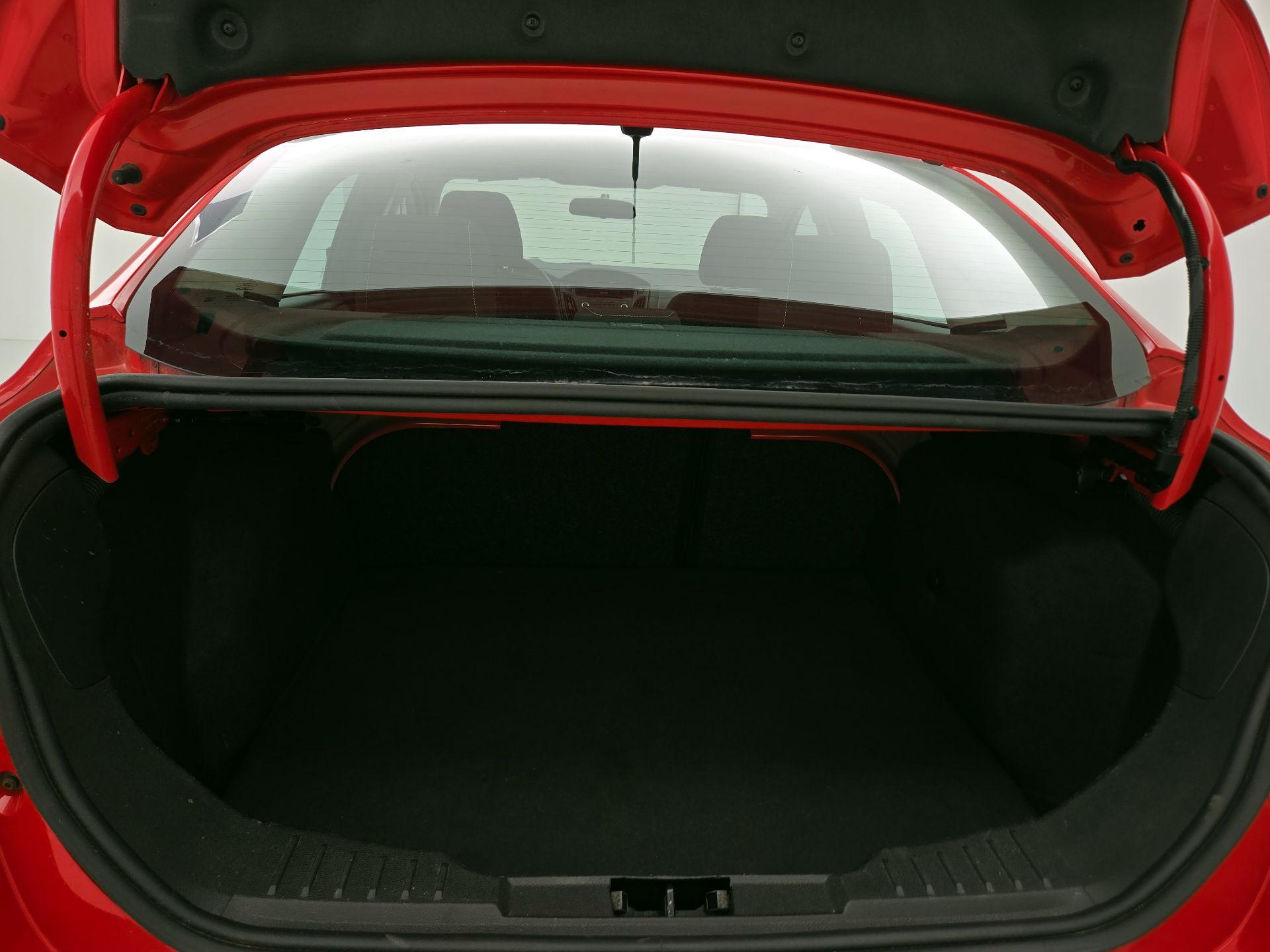 Thumbnail: 2017 Ford Focus - 20