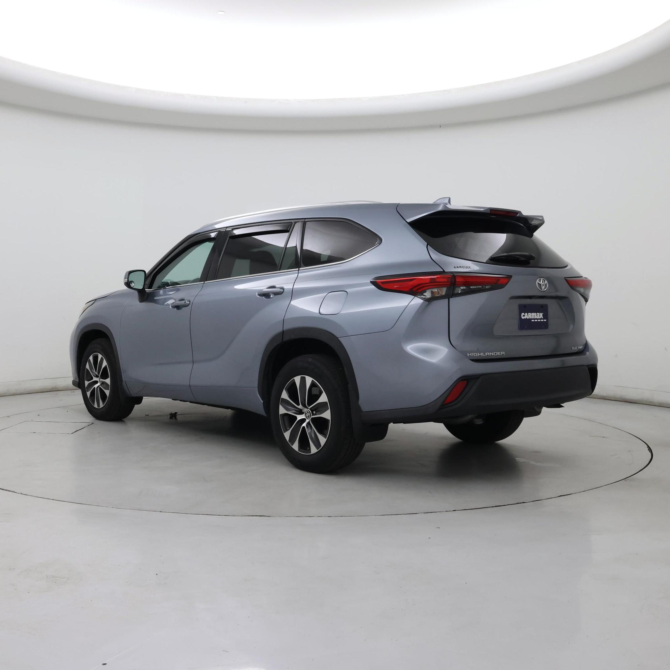 Thumbnail: 2021 Toyota Highlander - 2
