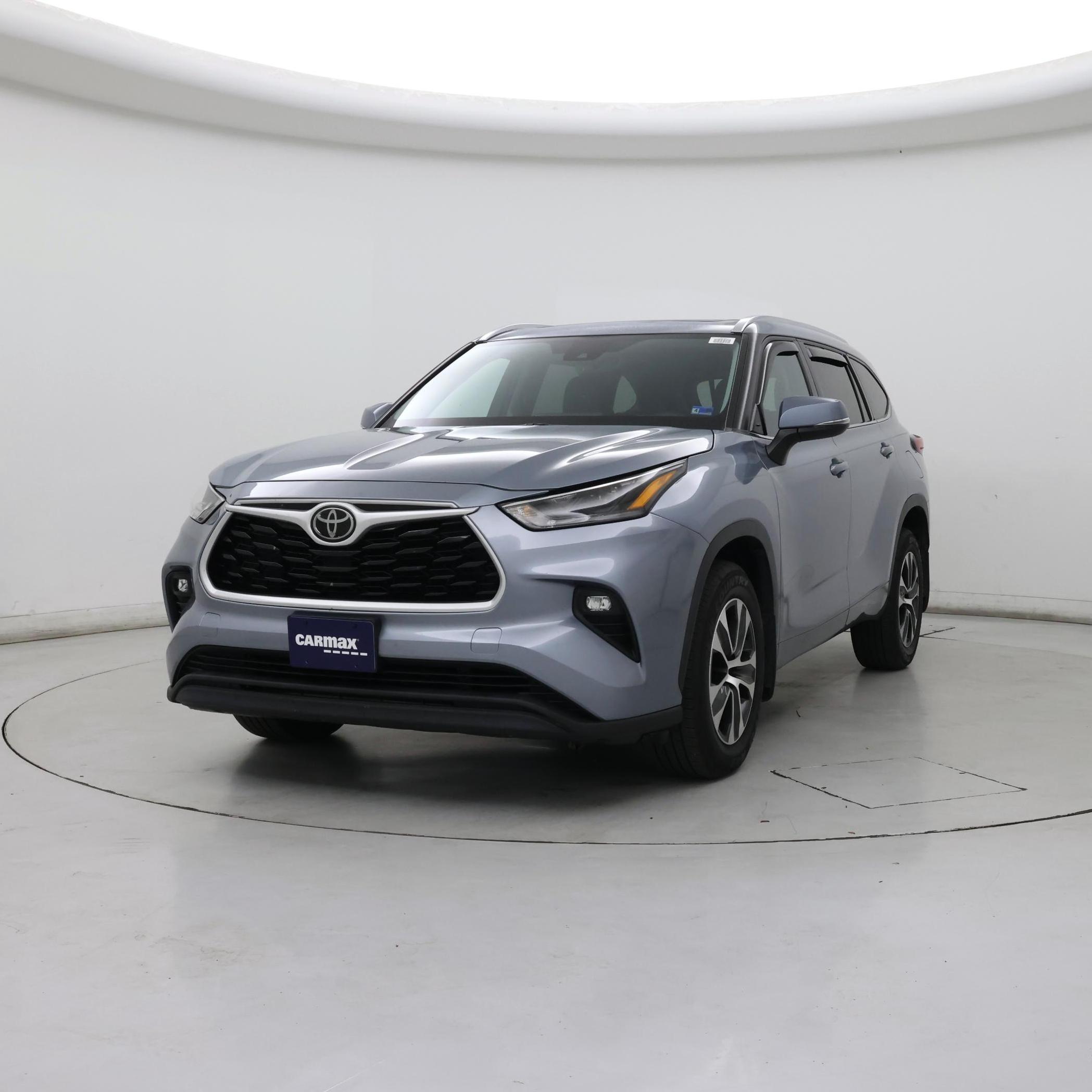 Thumbnail: 2021 Toyota Highlander - 4