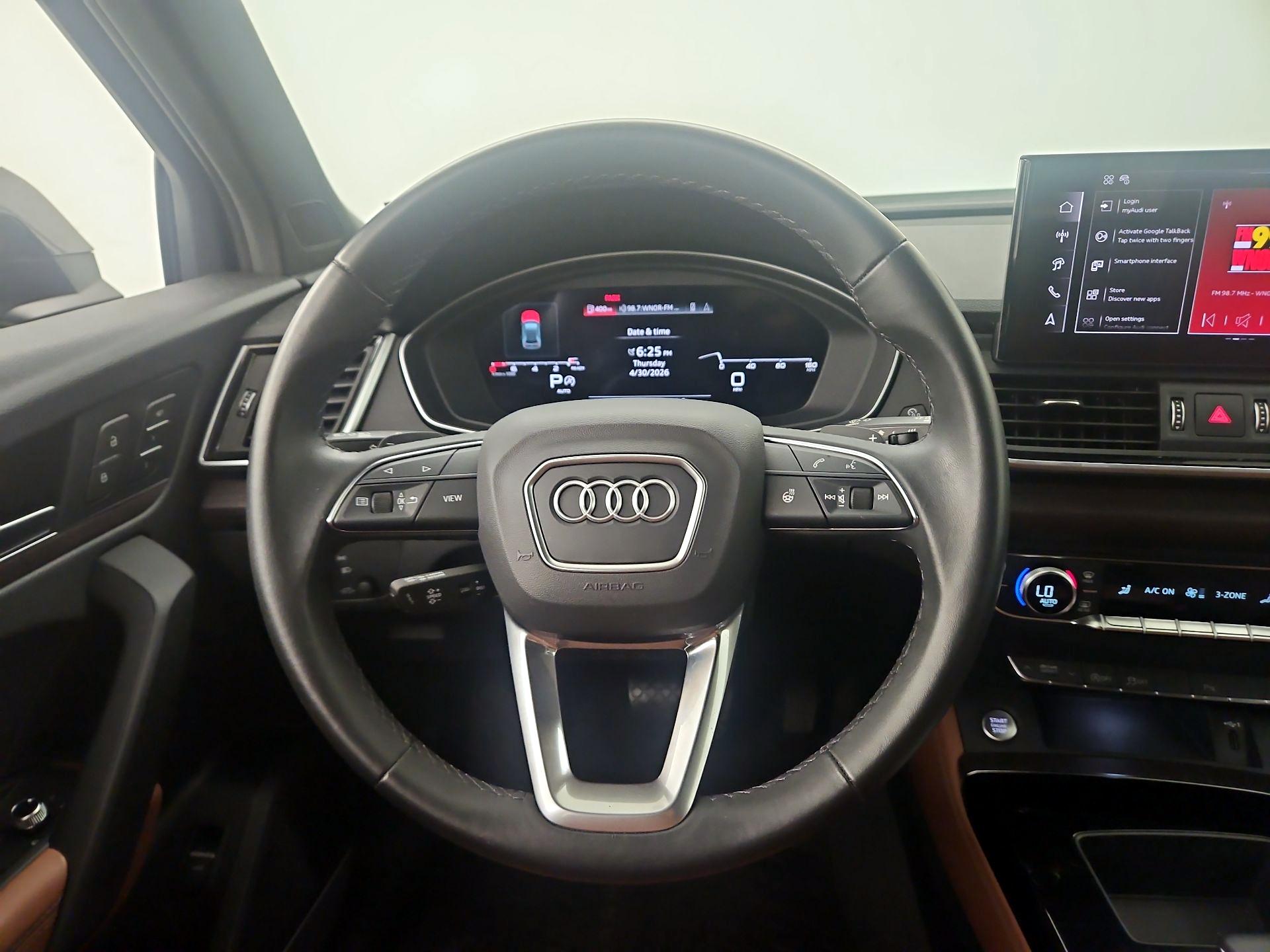 Thumbnail: 2024 Audi Q5 - 10