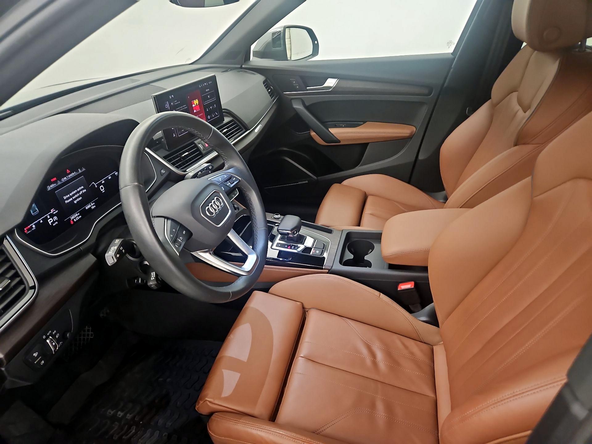 Thumbnail: 2024 Audi Q5 - 11