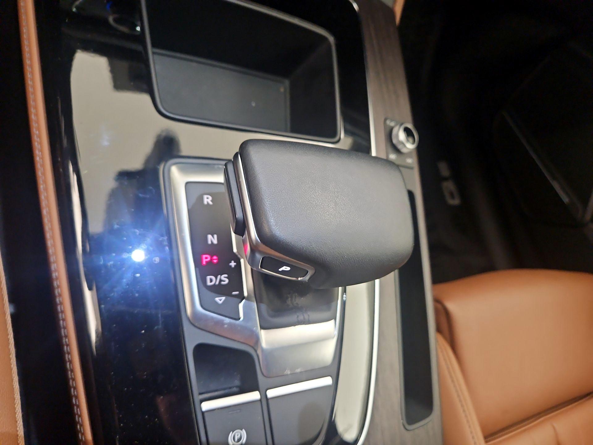 Thumbnail: 2024 Audi Q5 - 18