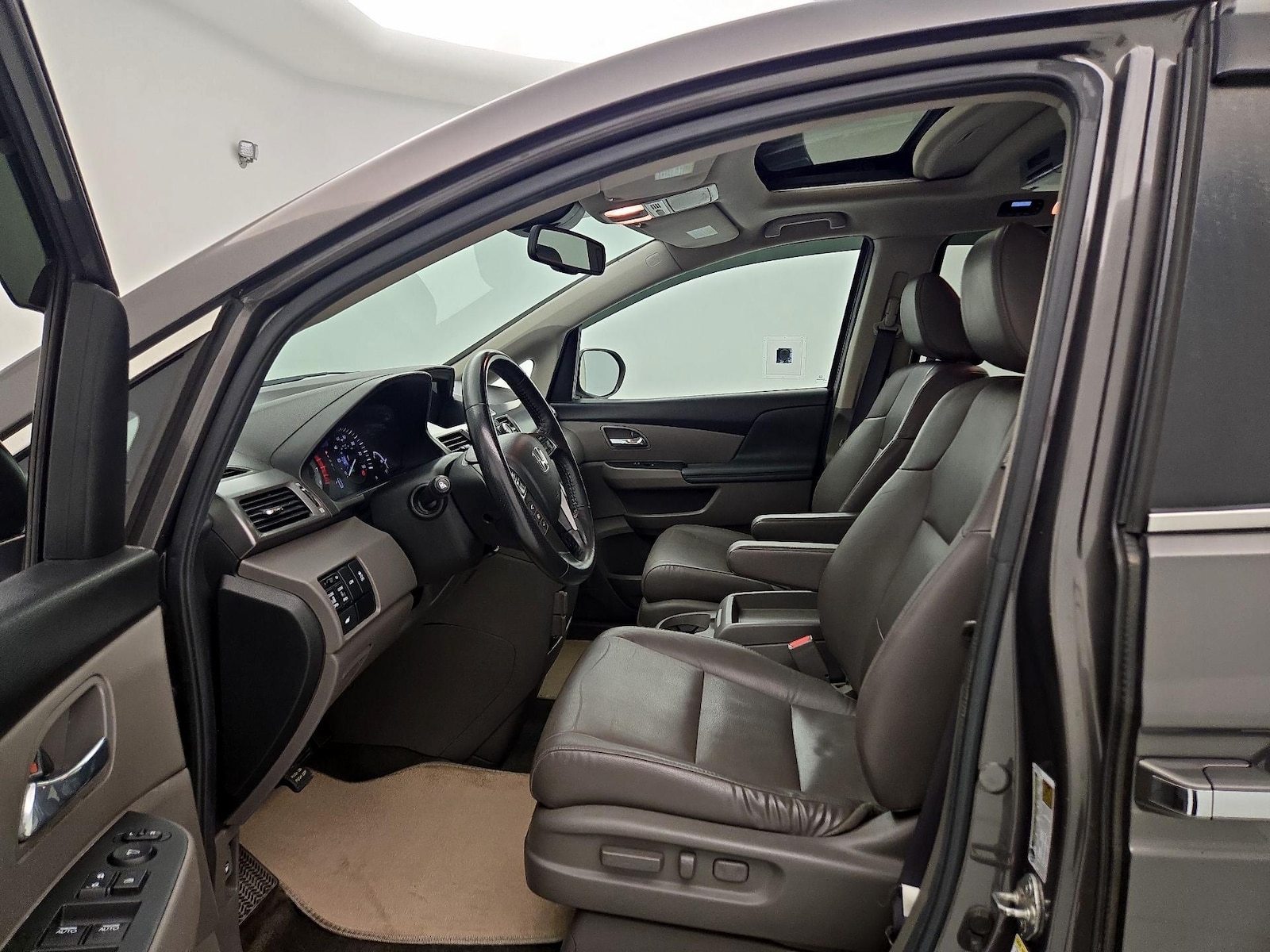 2014 Honda Odyssey EX-L - Photo 12