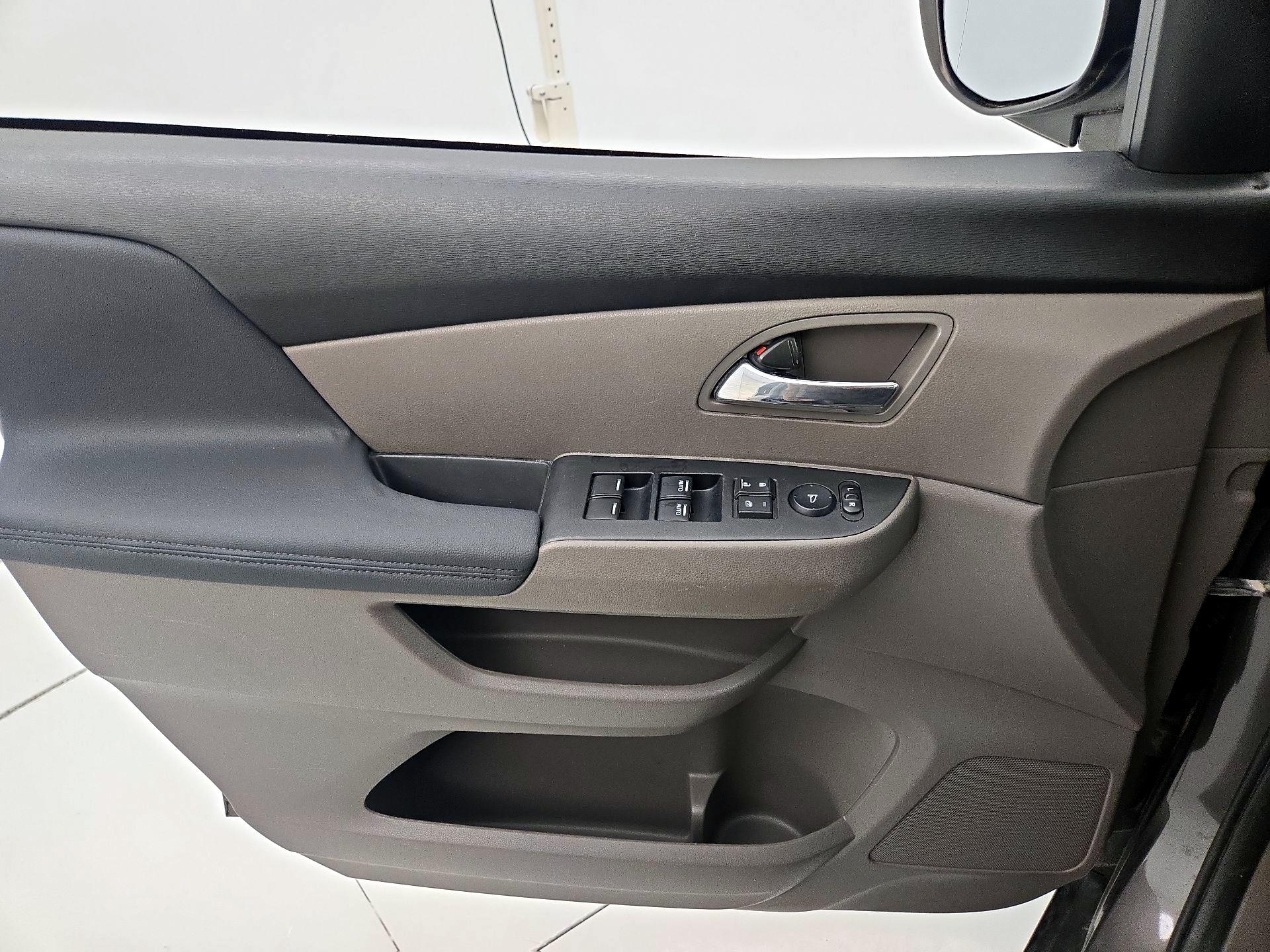 Thumbnail: 2014 Honda Odyssey - 12