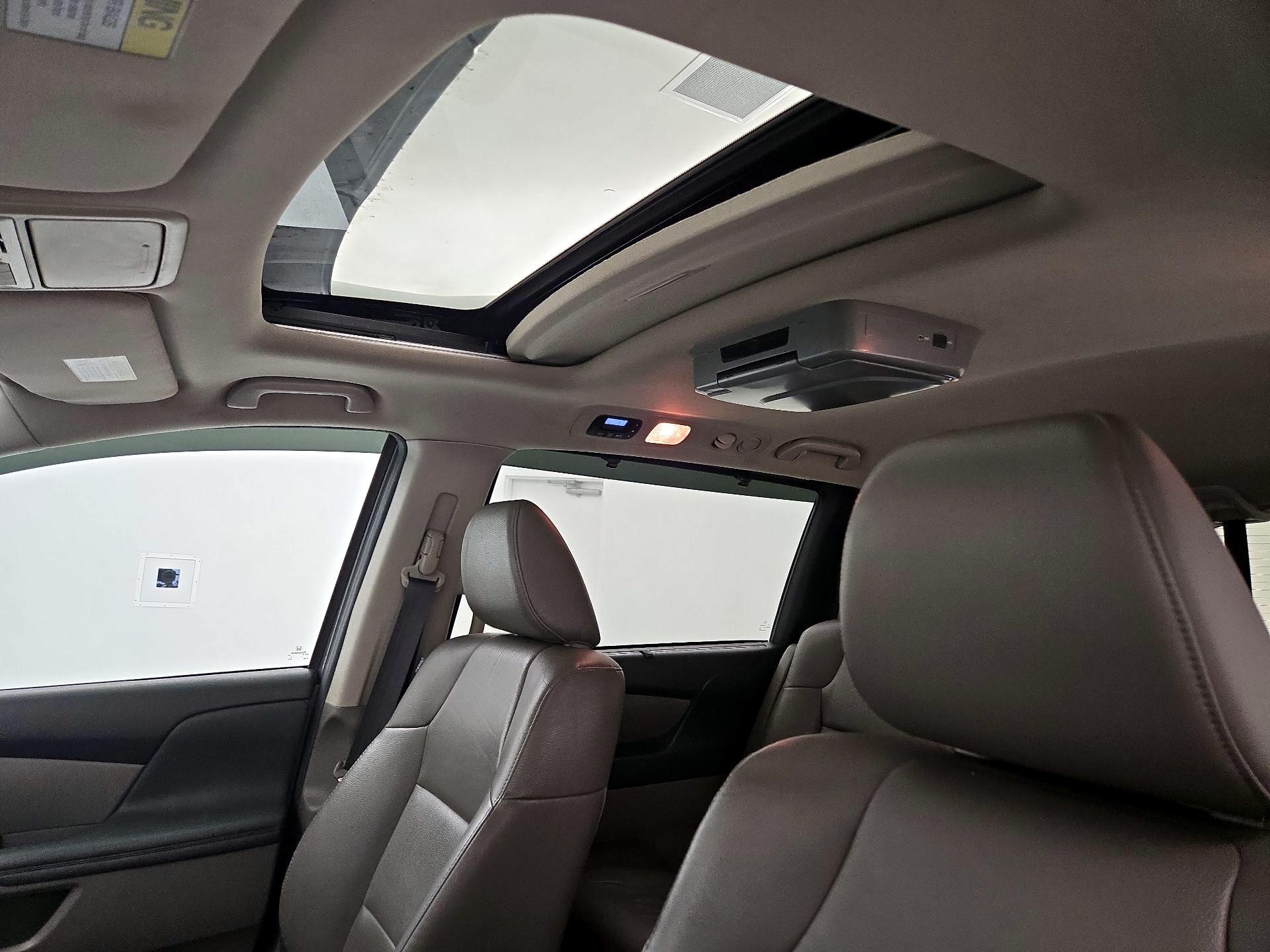Thumbnail: 2014 Honda Odyssey - 19