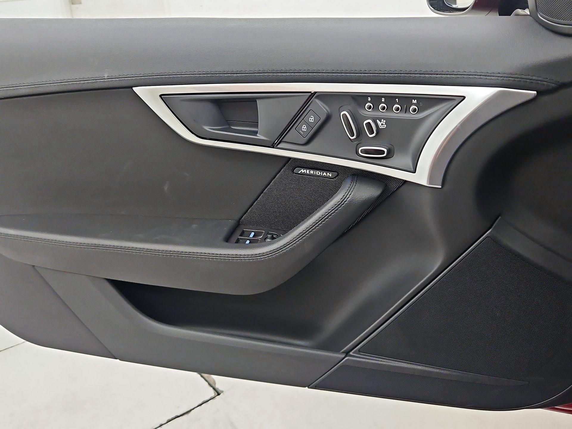 Thumbnail: 2024 Jaguar F-Type - 12