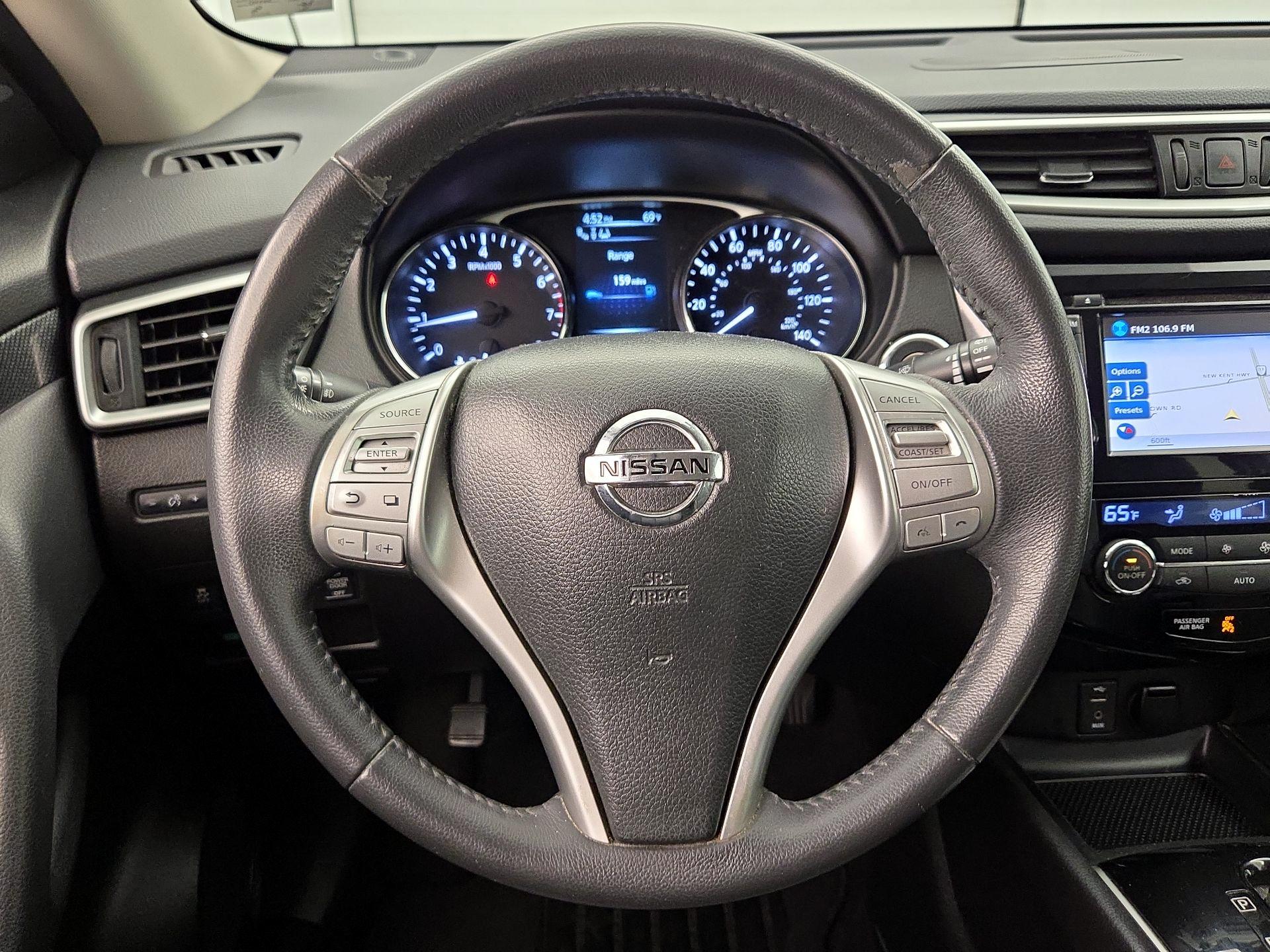 Thumbnail: 2015 Nissan Rogue - 10