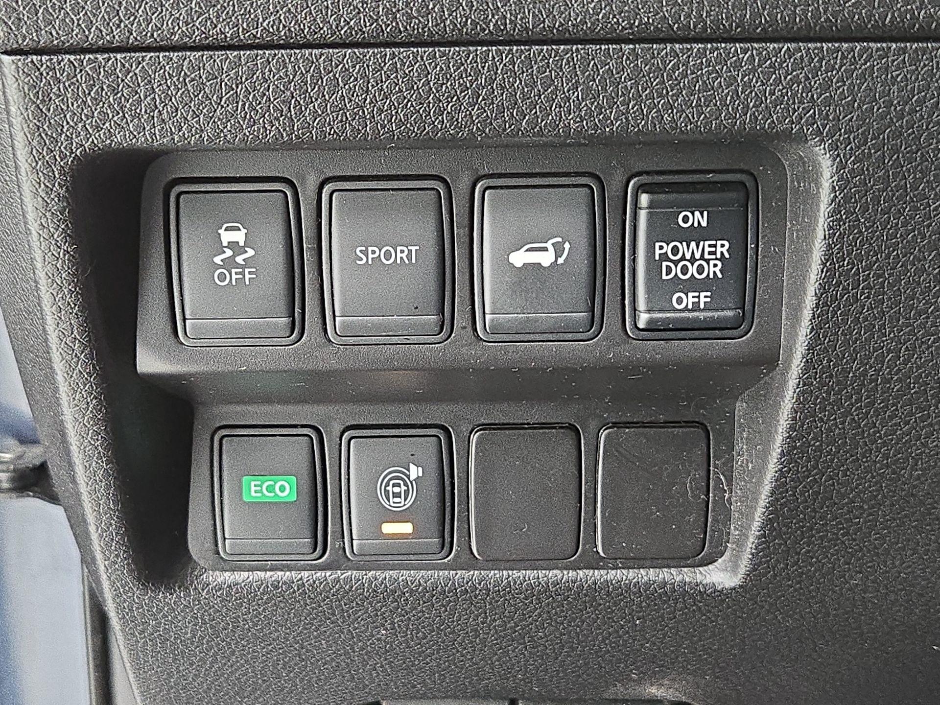 Thumbnail: 2015 Nissan Rogue - 13
