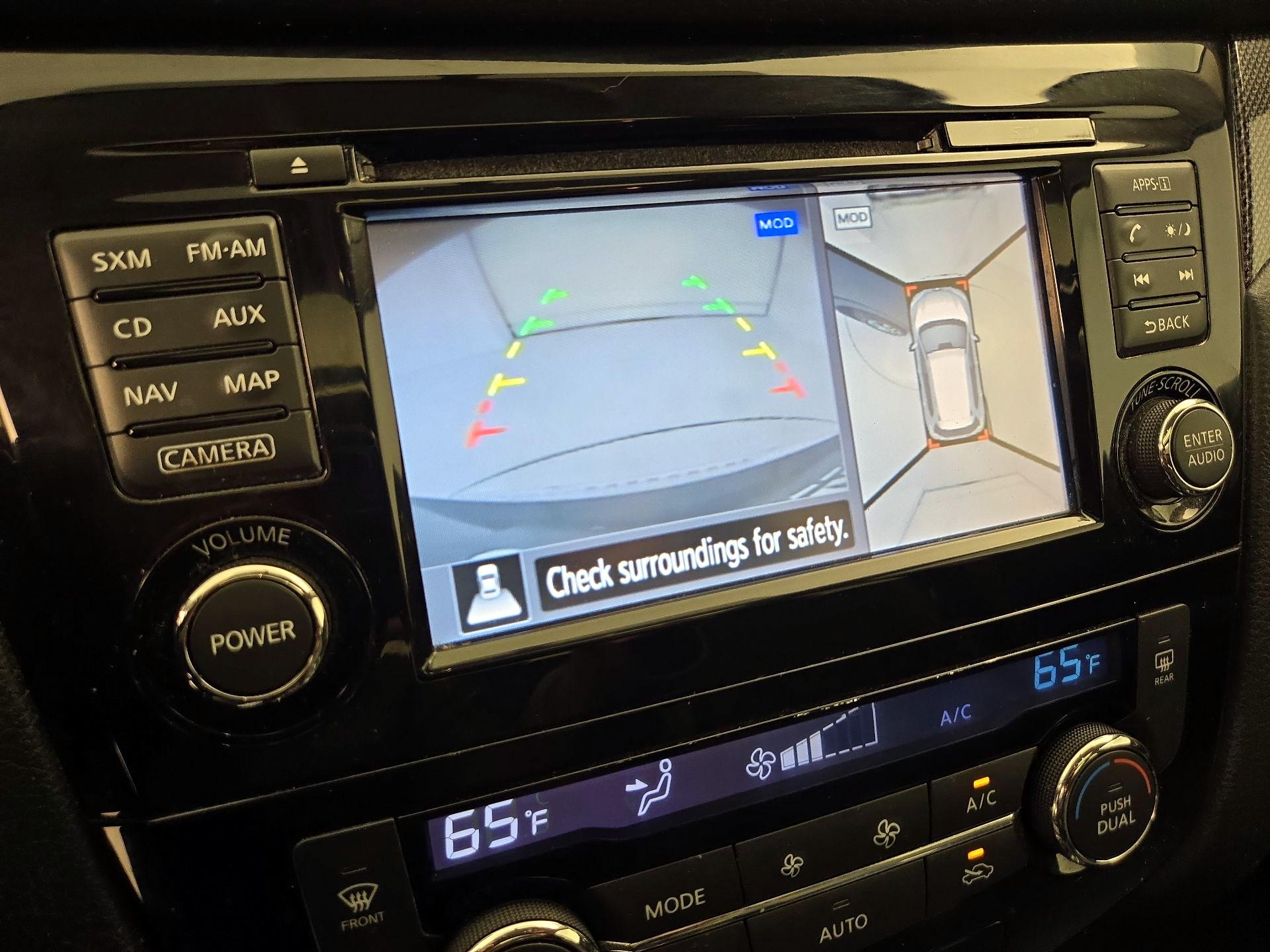 Thumbnail: 2015 Nissan Rogue - 15