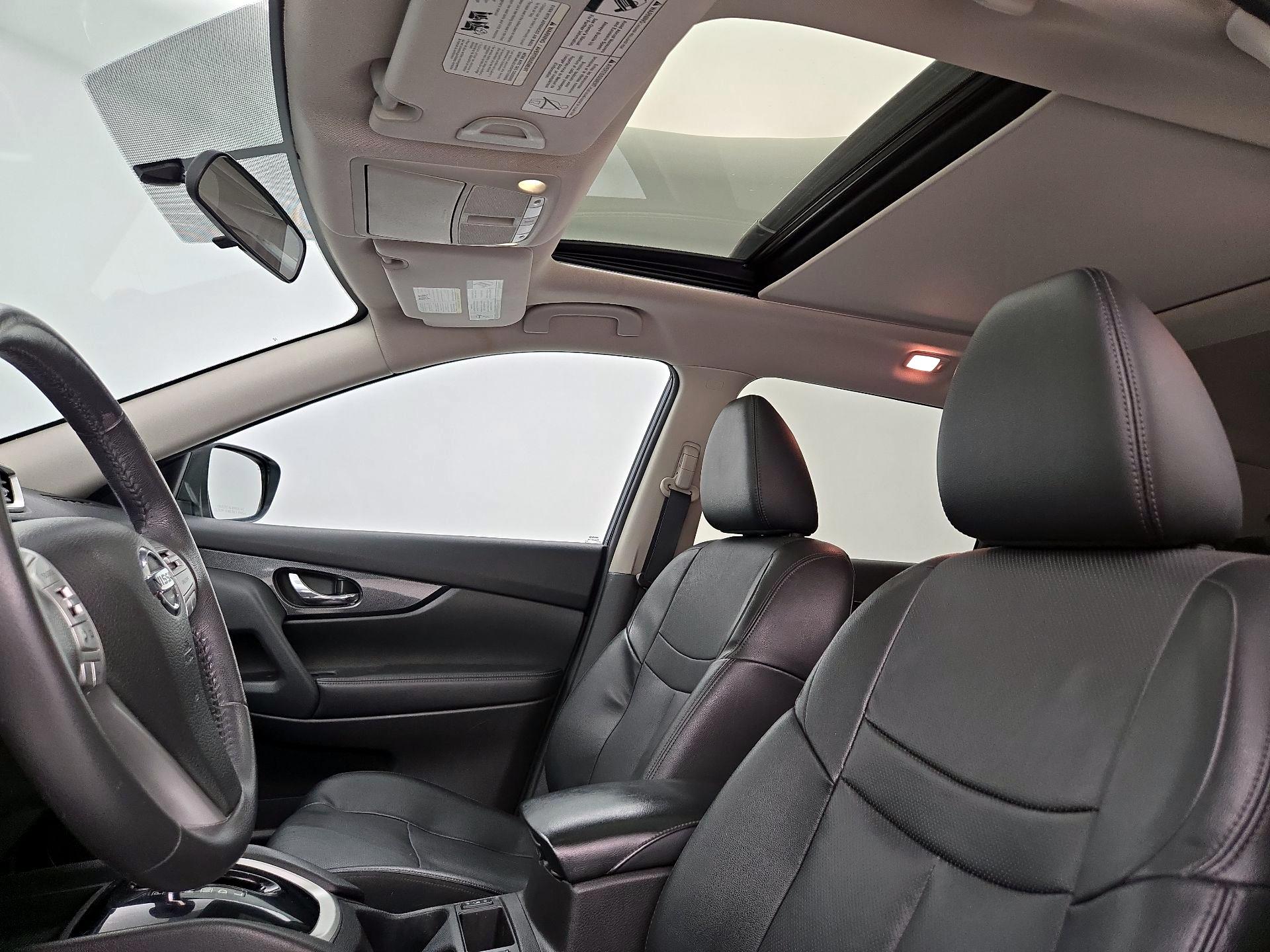 Thumbnail: 2015 Nissan Rogue - 20