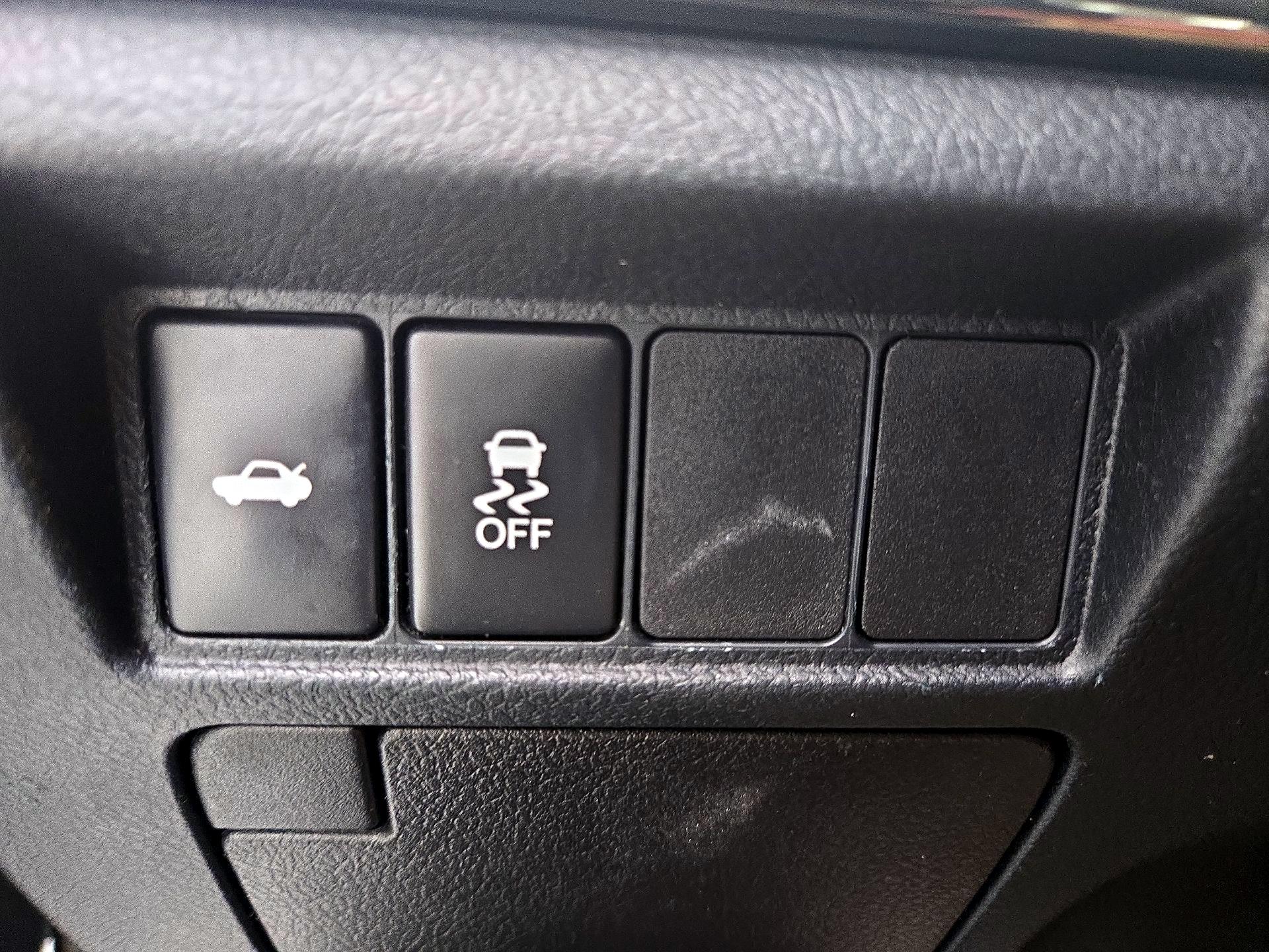 Thumbnail: 2014 Toyota Avalon - 13