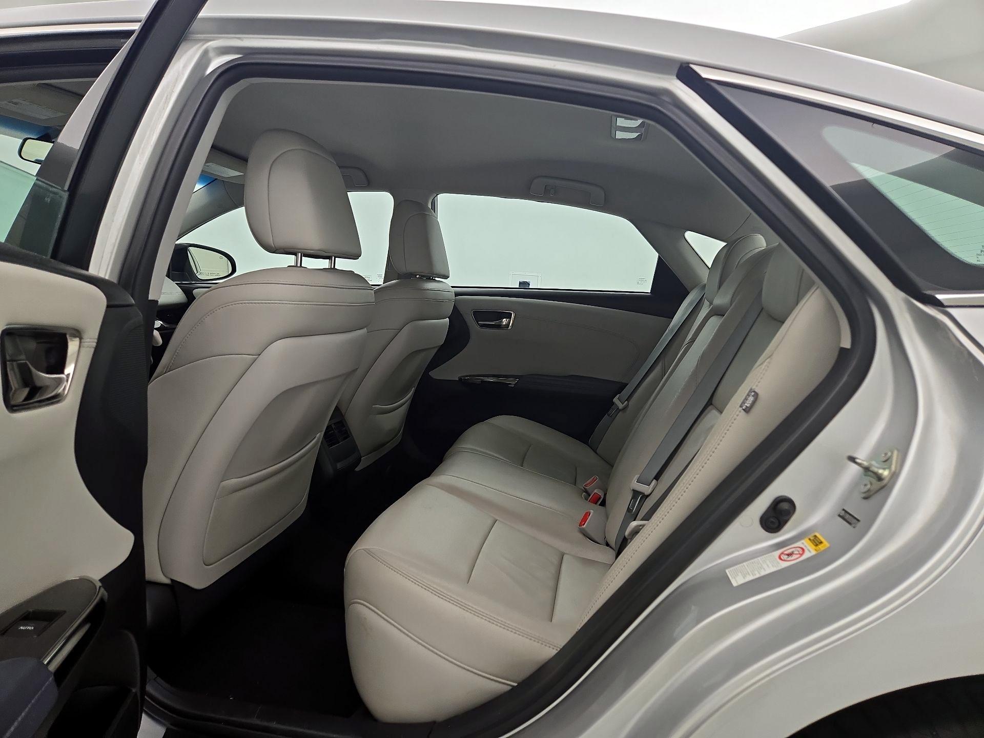 Thumbnail: 2014 Toyota Avalon - 19