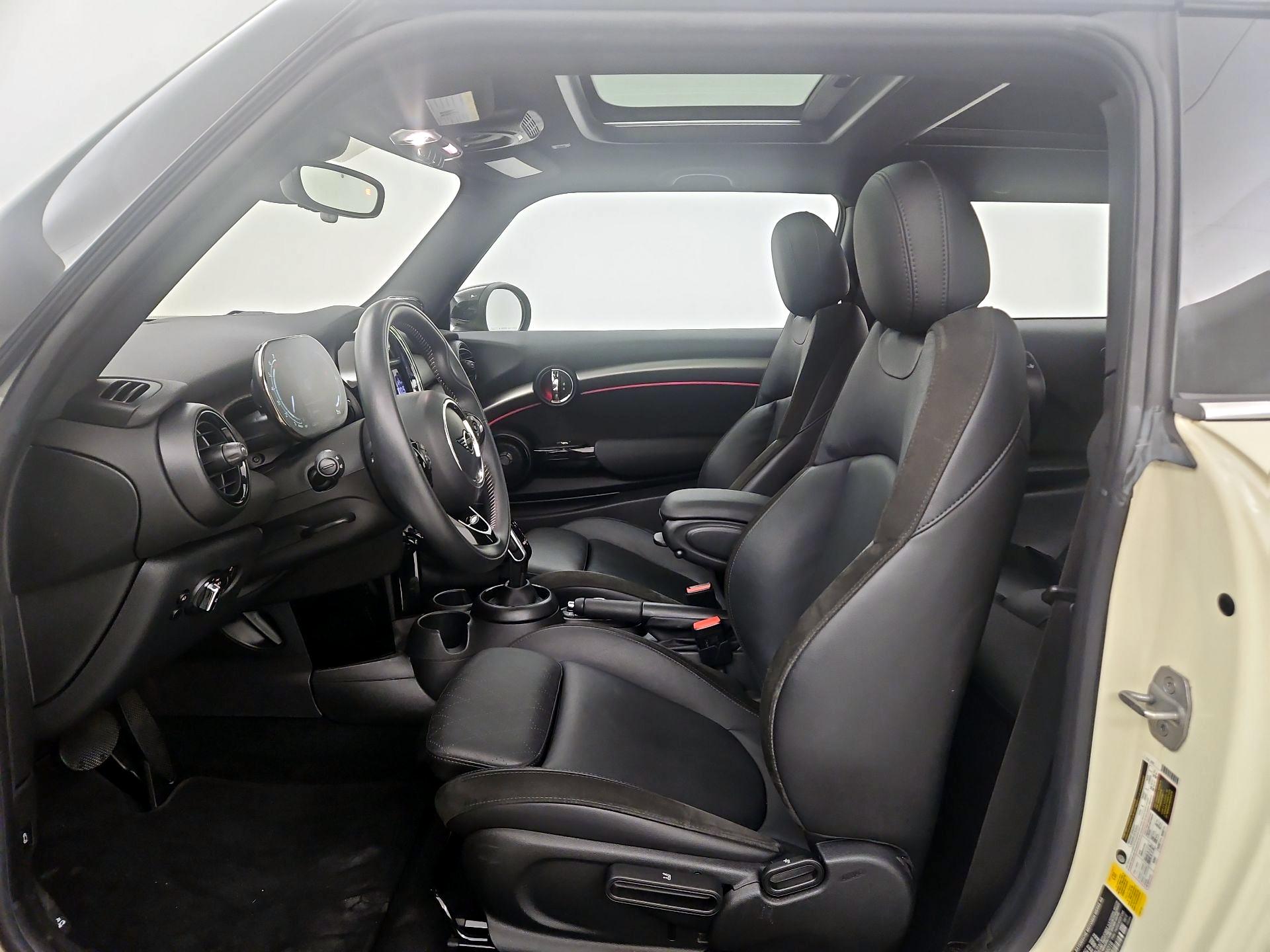 Thumbnail: 2021 MINI Cooper Hardtop - 11