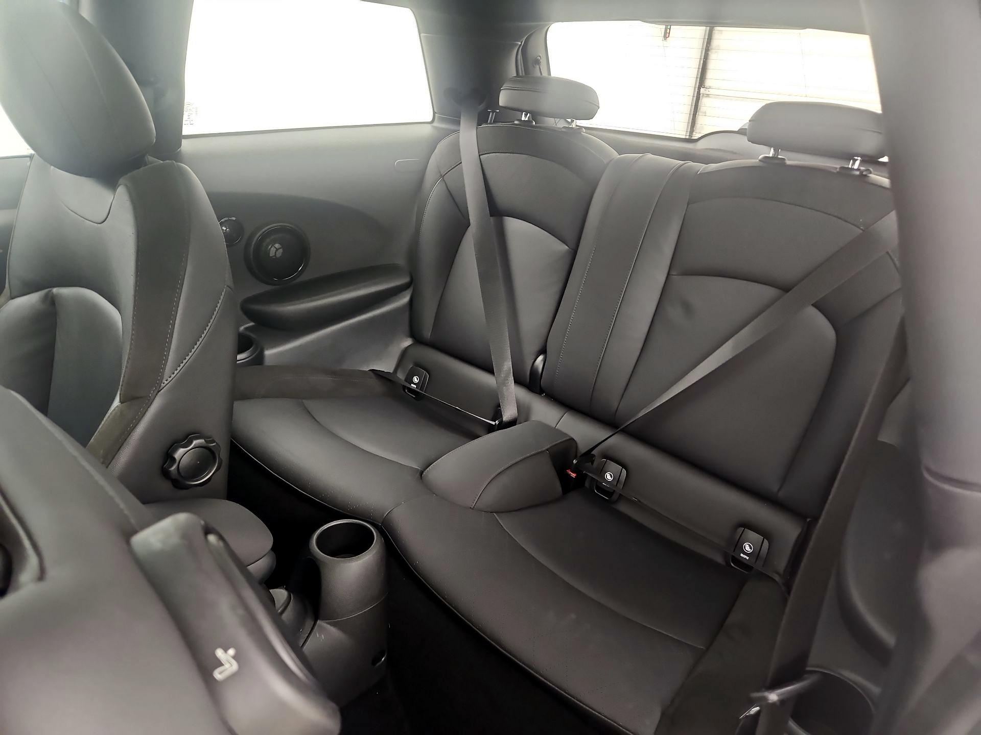 Thumbnail: 2021 MINI Cooper Hardtop - 20