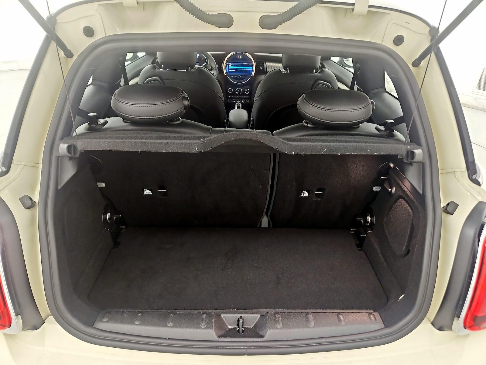 2021 MINI Hardtop 2 Door - Photo 22