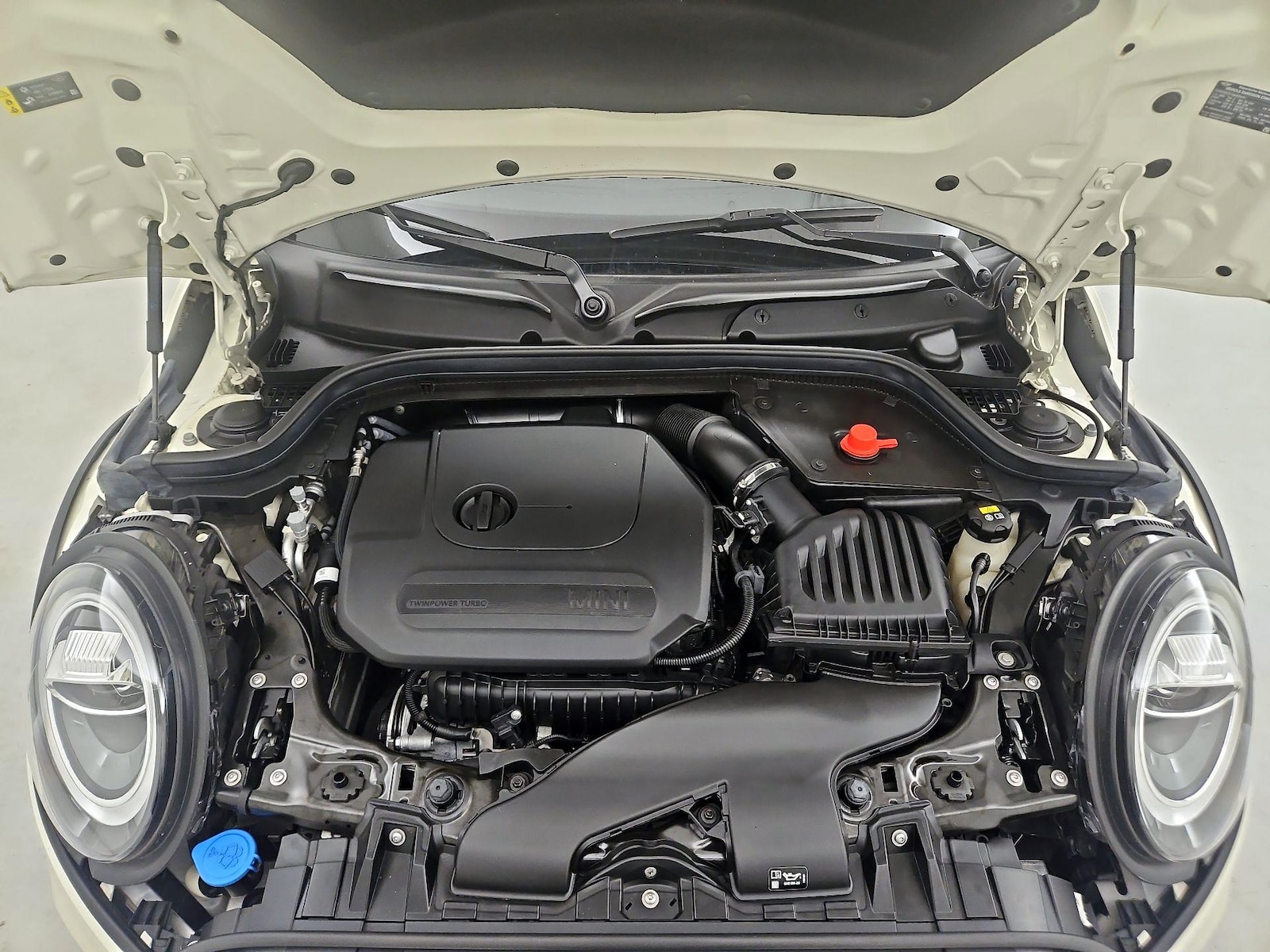 2021 MINI Hardtop 2 Door - Photo 23