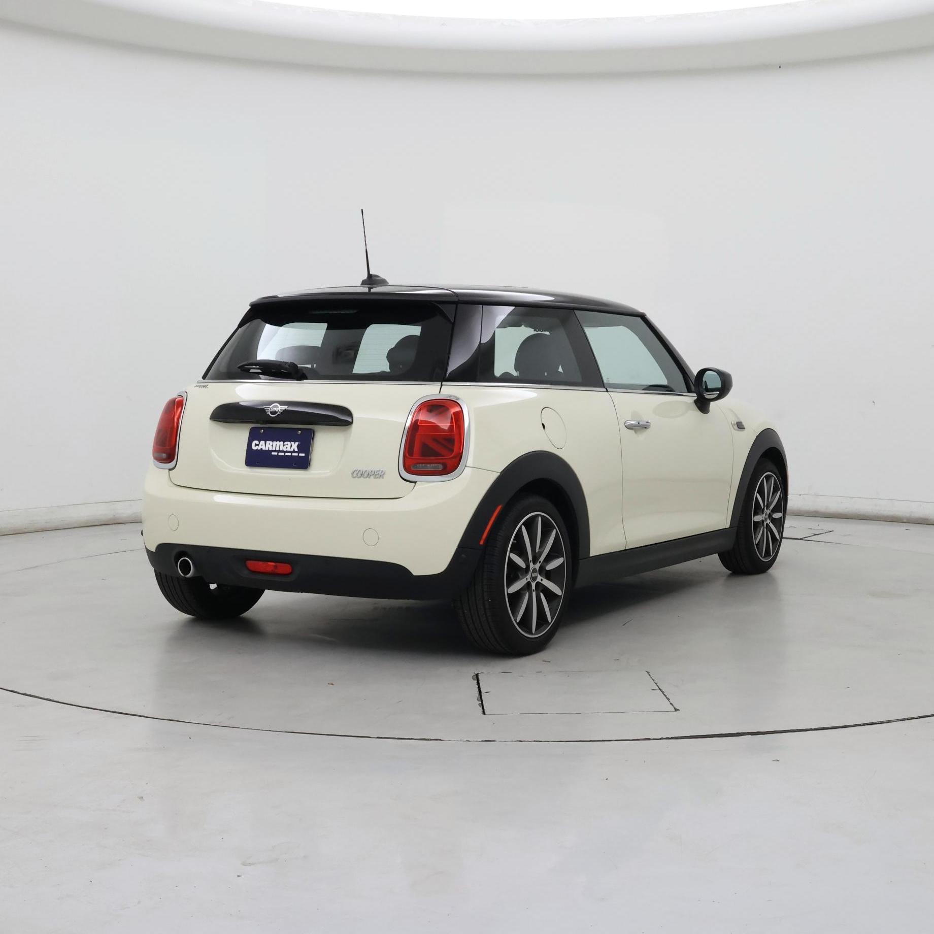 Thumbnail: 2021 MINI Cooper Hardtop - 8