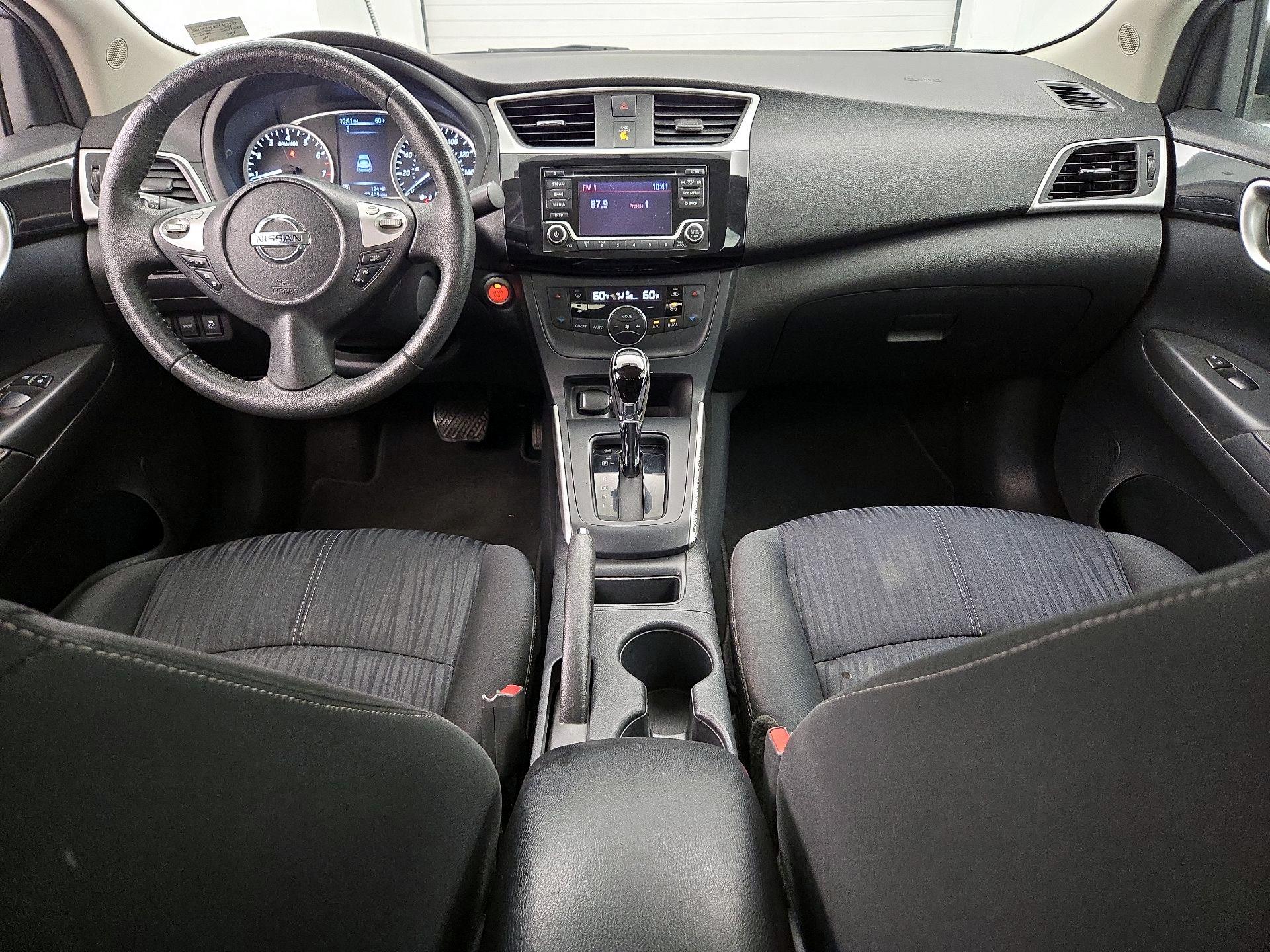 Thumbnail: 2018 Nissan Sentra - 9