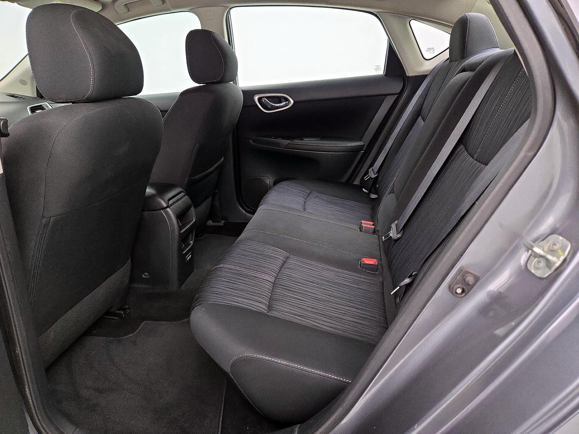 Thumbnail: 2018 Nissan Sentra - 19