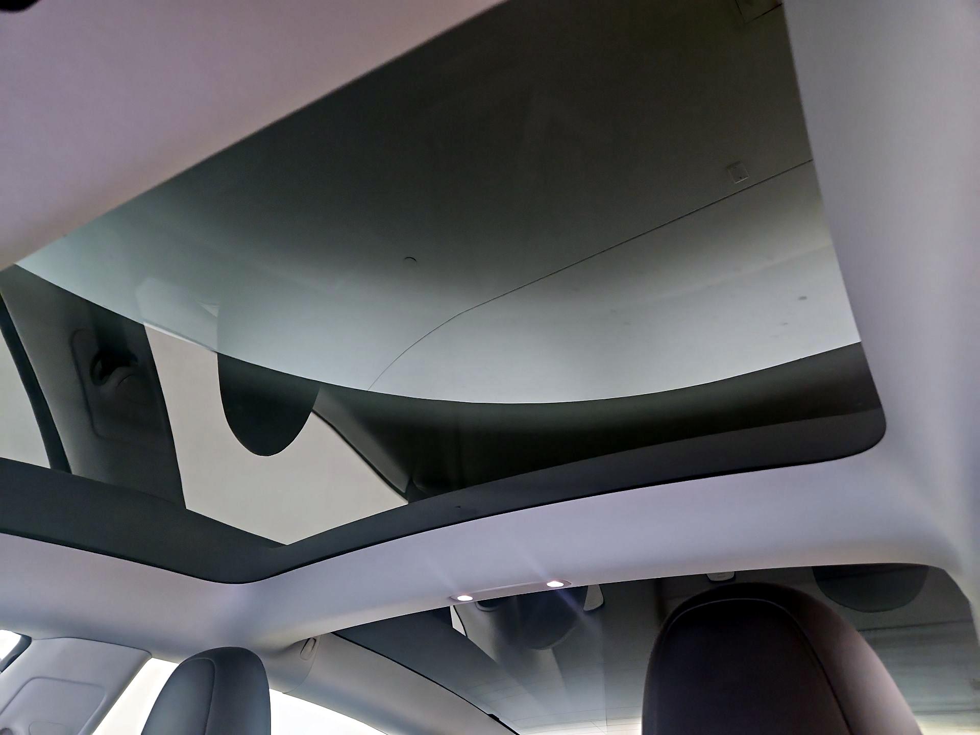 Thumbnail: 2023 Tesla Model 3 - 18