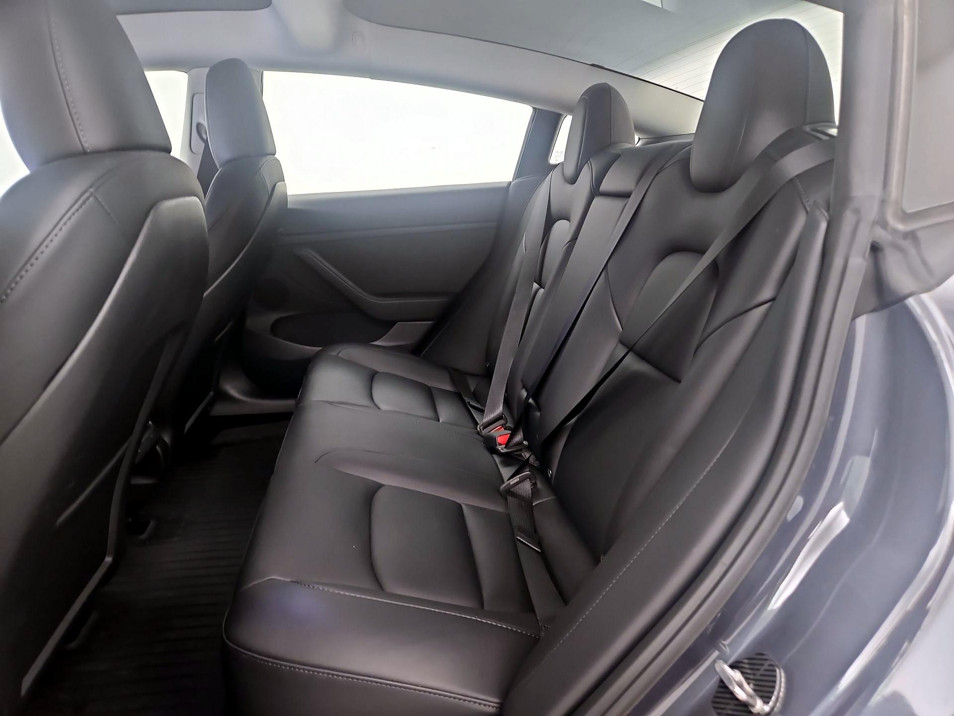 Thumbnail: 2023 Tesla Model 3 - 19