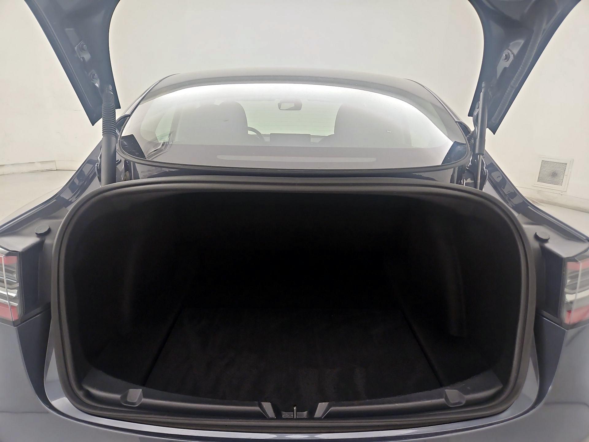 Thumbnail: 2023 Tesla Model 3 - 20