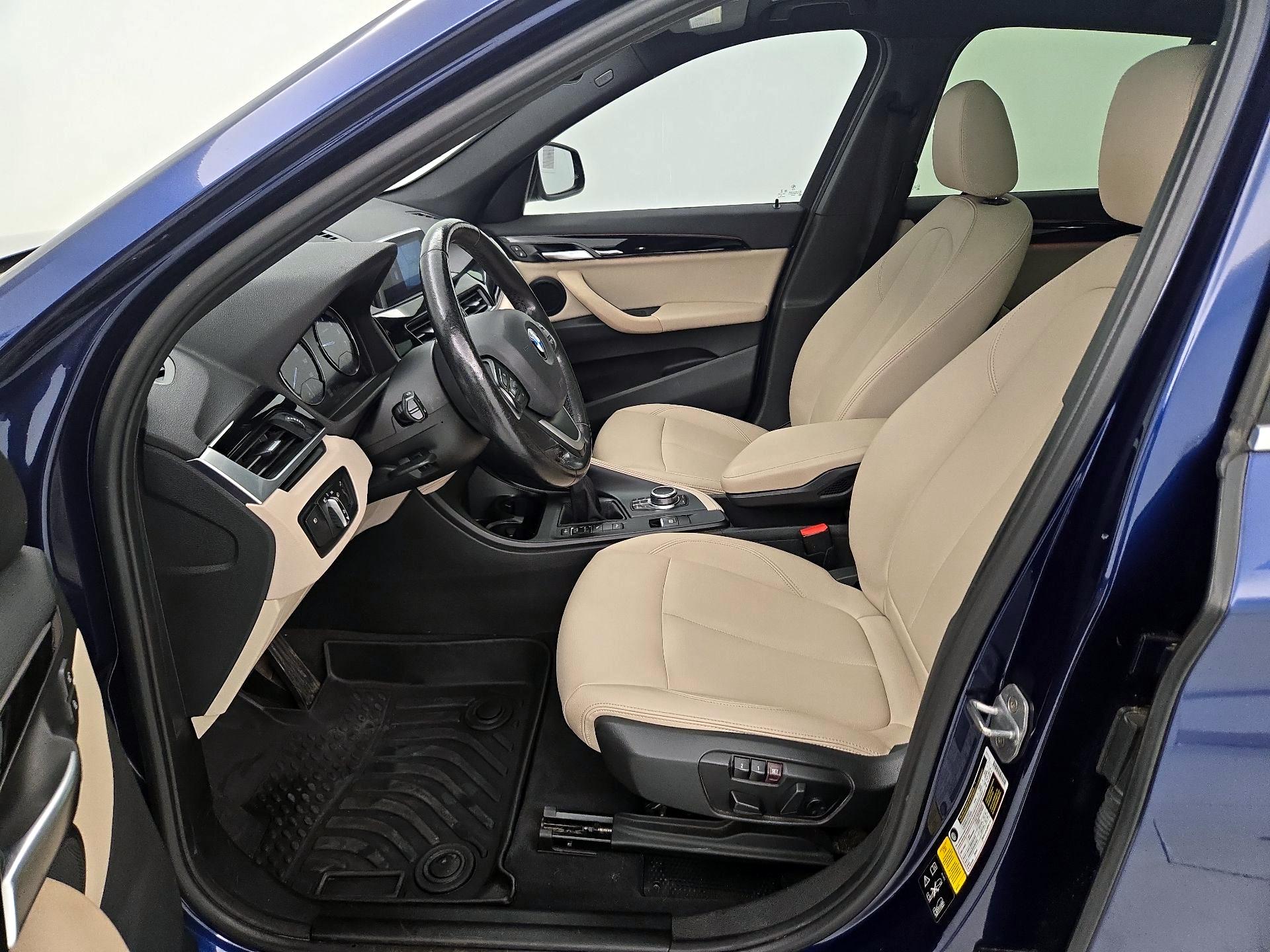 Thumbnail: 2019 BMW X1 - 11