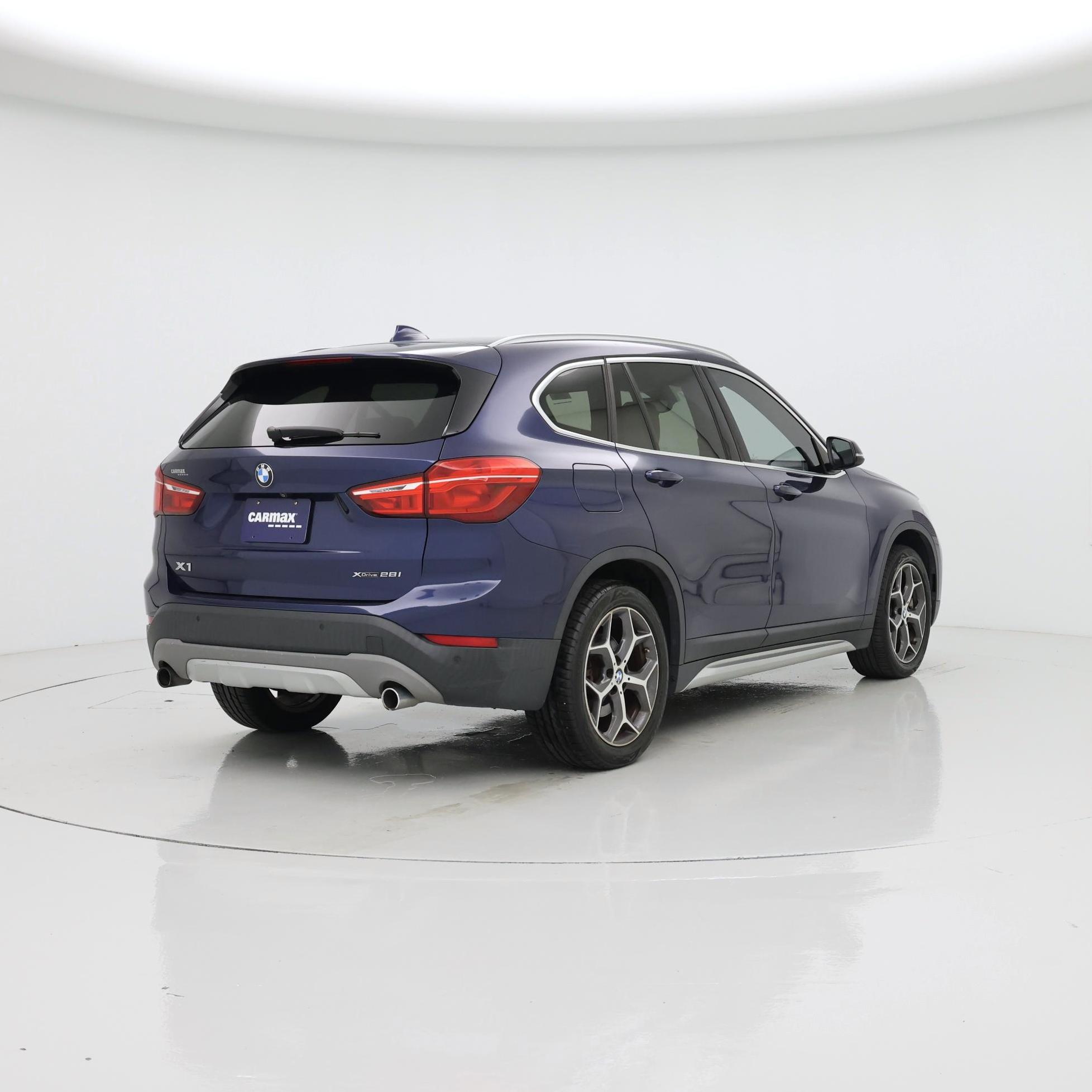 Thumbnail: 2019 BMW X1 - 8