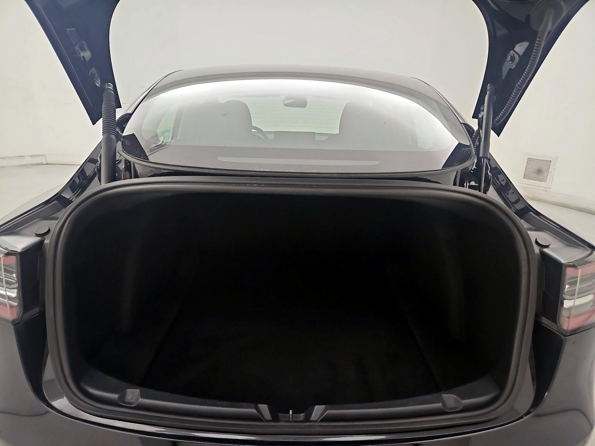 Thumbnail: 2021 Tesla Model 3 - 20