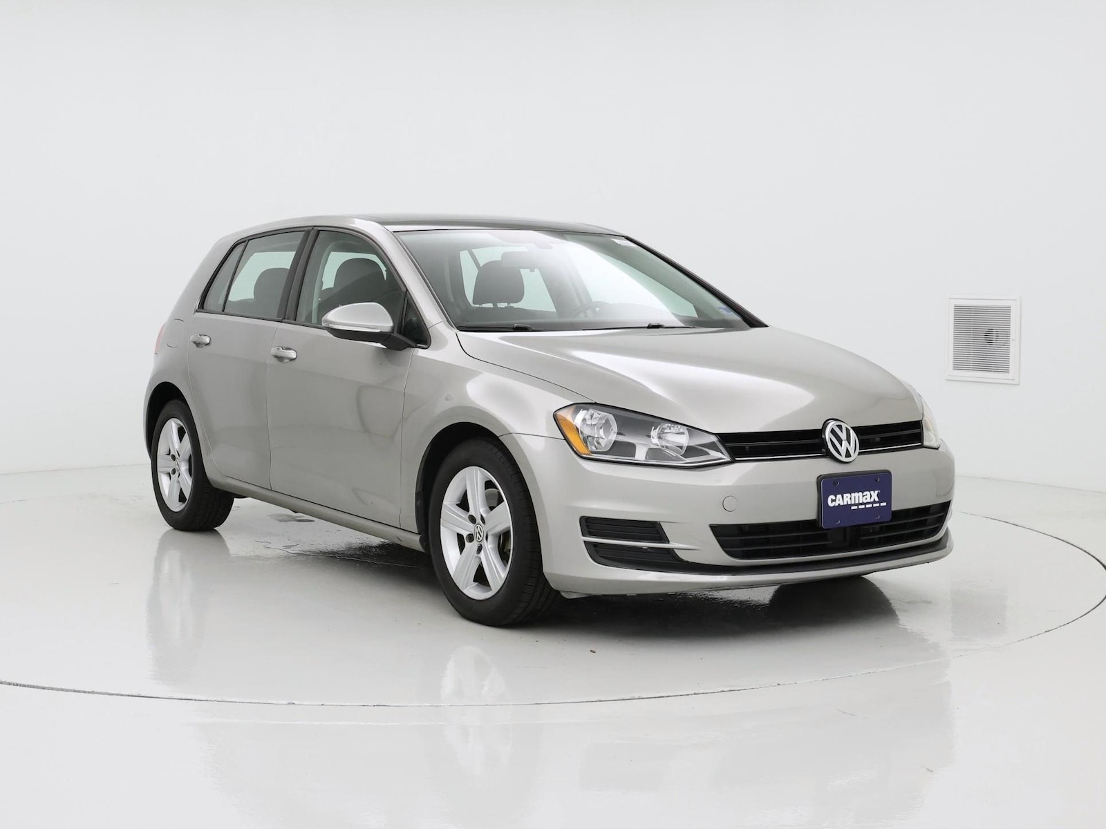 2017 Volkswagen Golf Wolfsburg Edition - Photo 2
