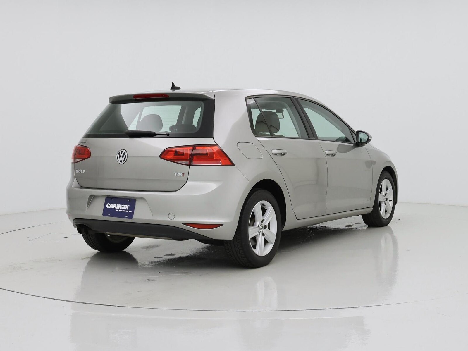 2017 Volkswagen Golf Wolfsburg Edition - Photo 9