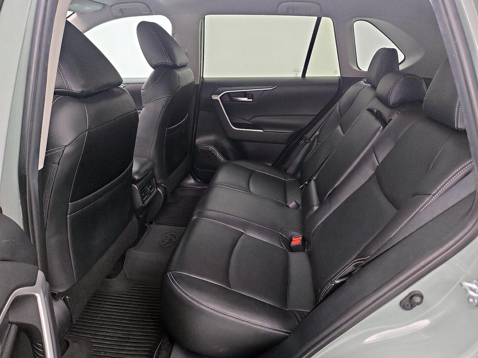 Thumbnail: 2021 Toyota RAV4 - 19