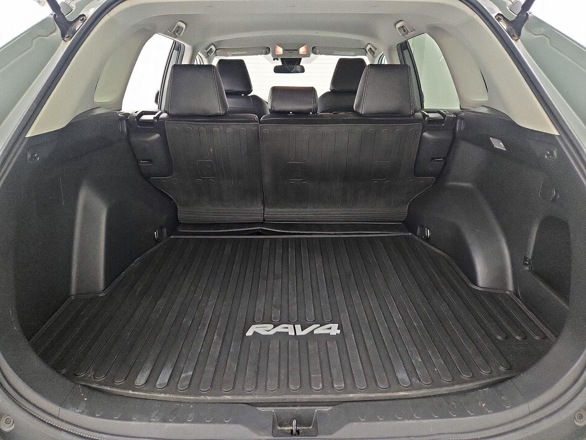 Thumbnail: 2021 Toyota RAV4 - 20
