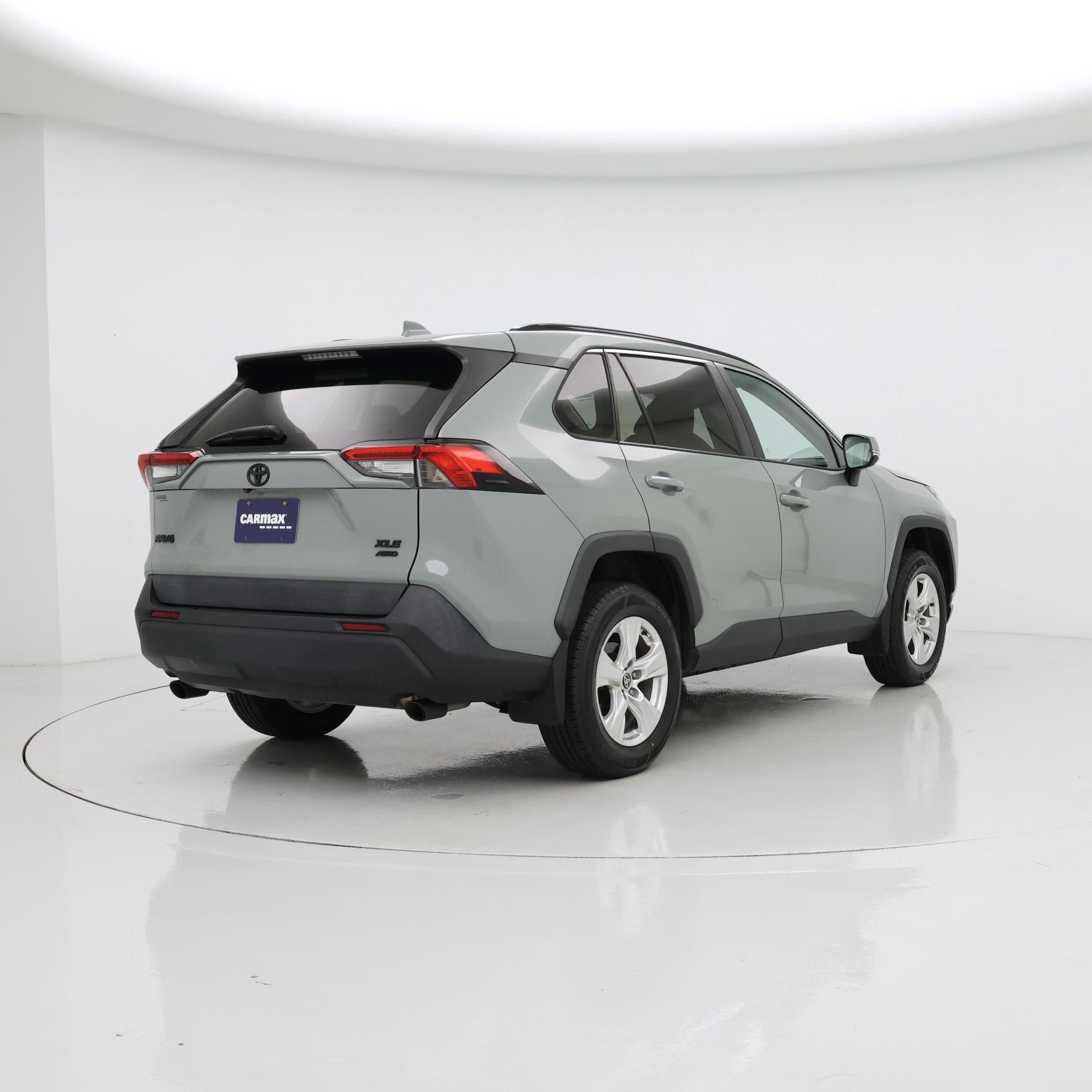Thumbnail: 2021 Toyota RAV4 - 8