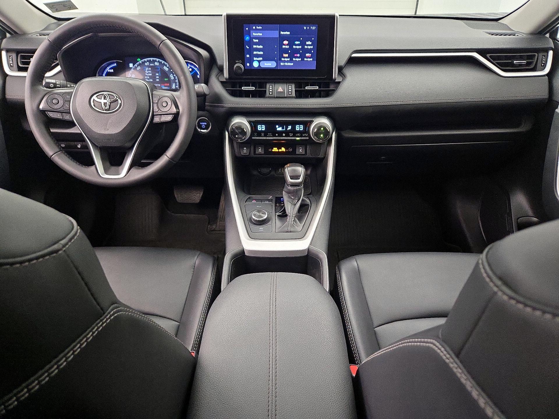 Thumbnail: 2025 Toyota RAV4 - 9