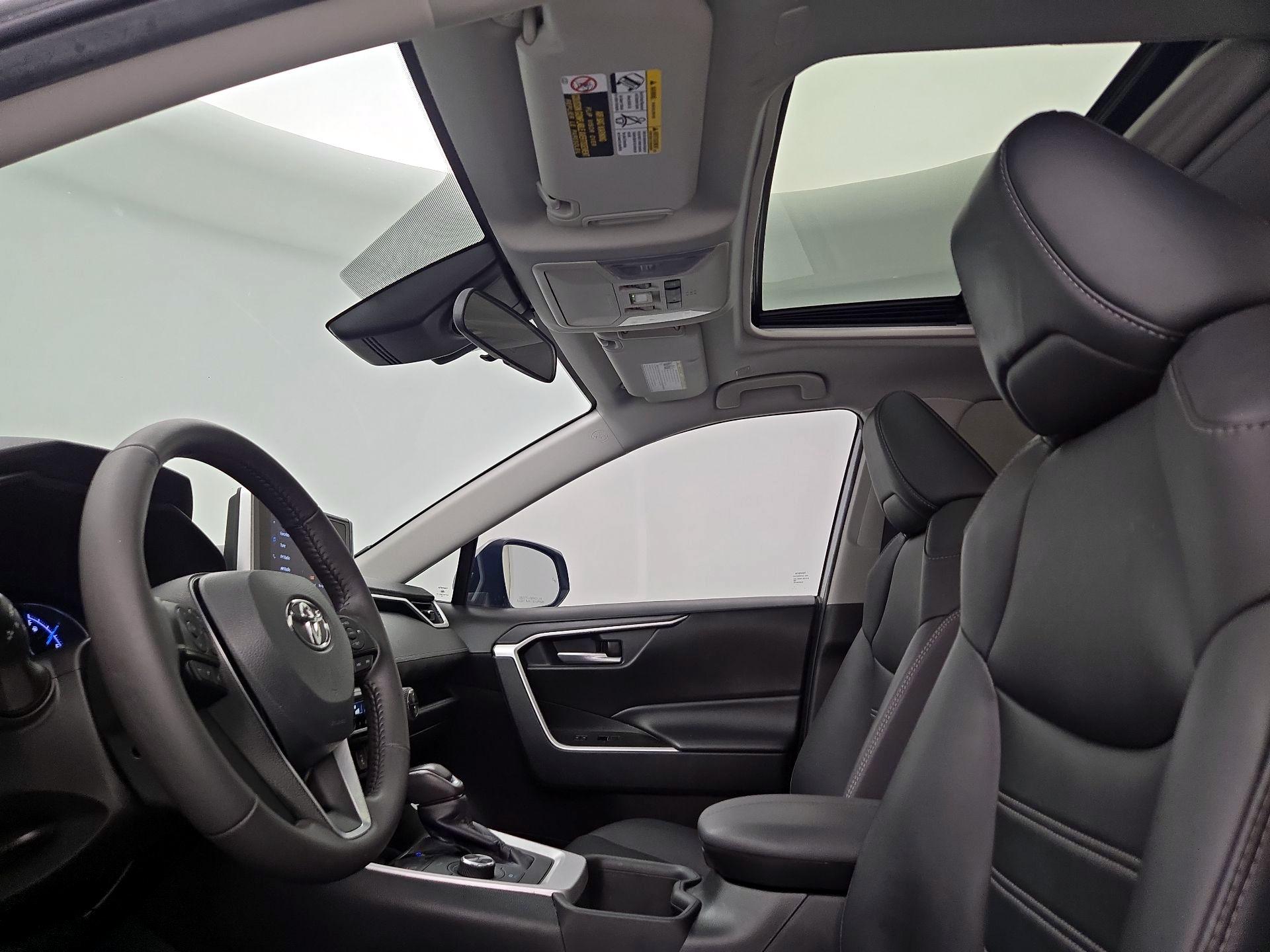 Thumbnail: 2025 Toyota RAV4 - 19