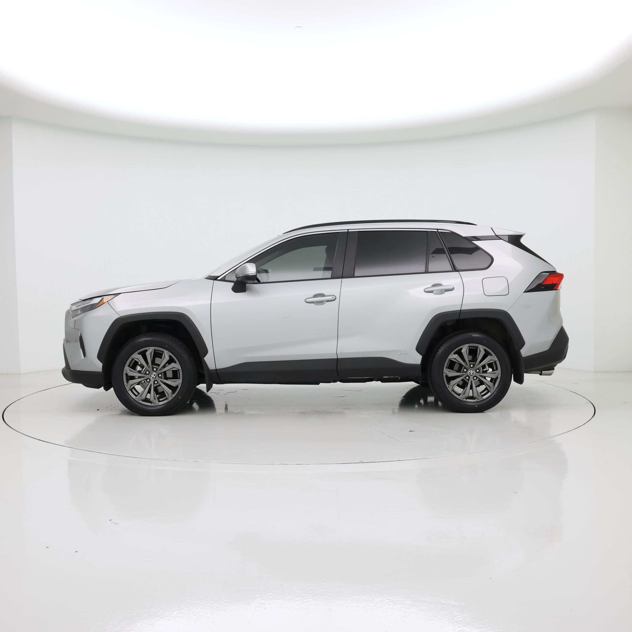 Thumbnail: 2025 Toyota RAV4 - 3