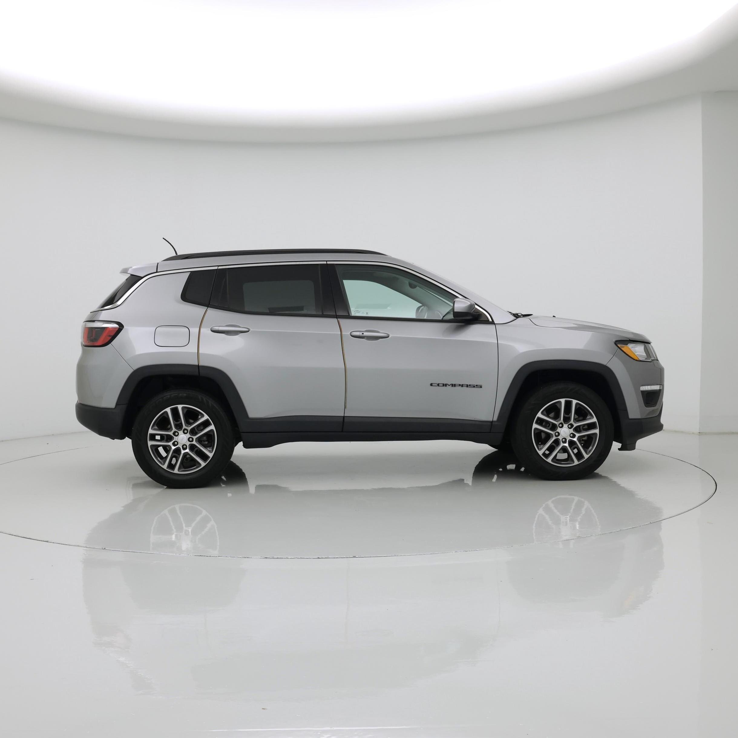Thumbnail: 2017 Jeep Compass - 7