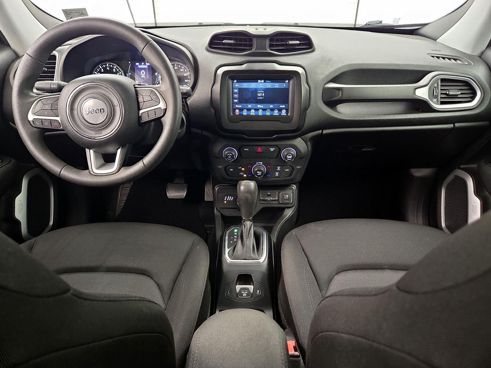 Thumbnail: 2018 Jeep Renegade - 9