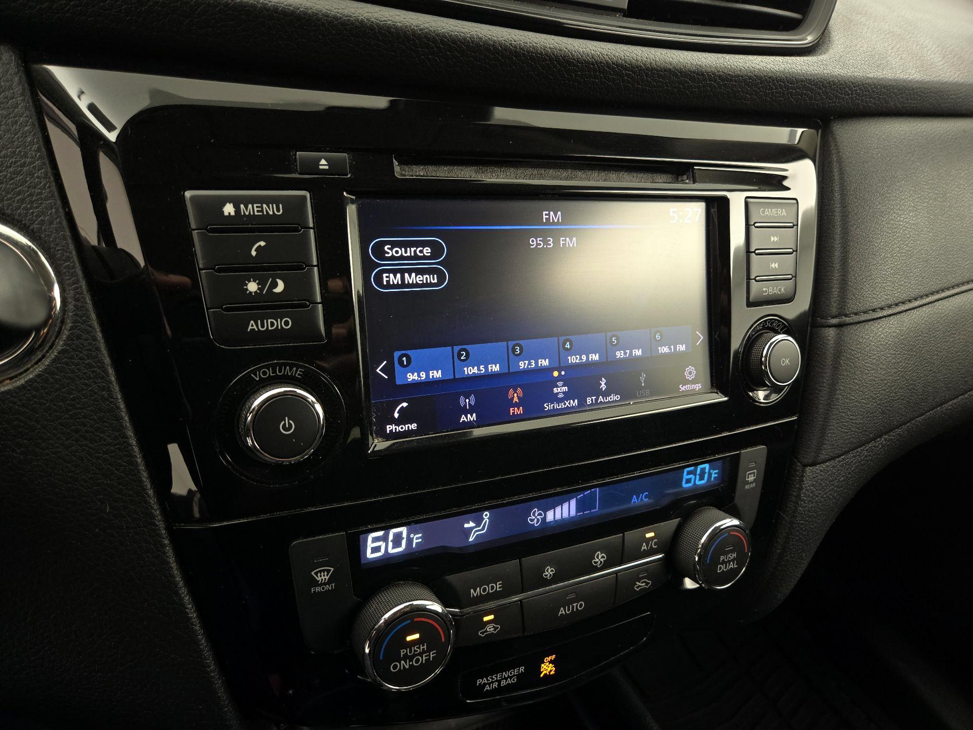 Thumbnail: 2019 Nissan Rogue - 15