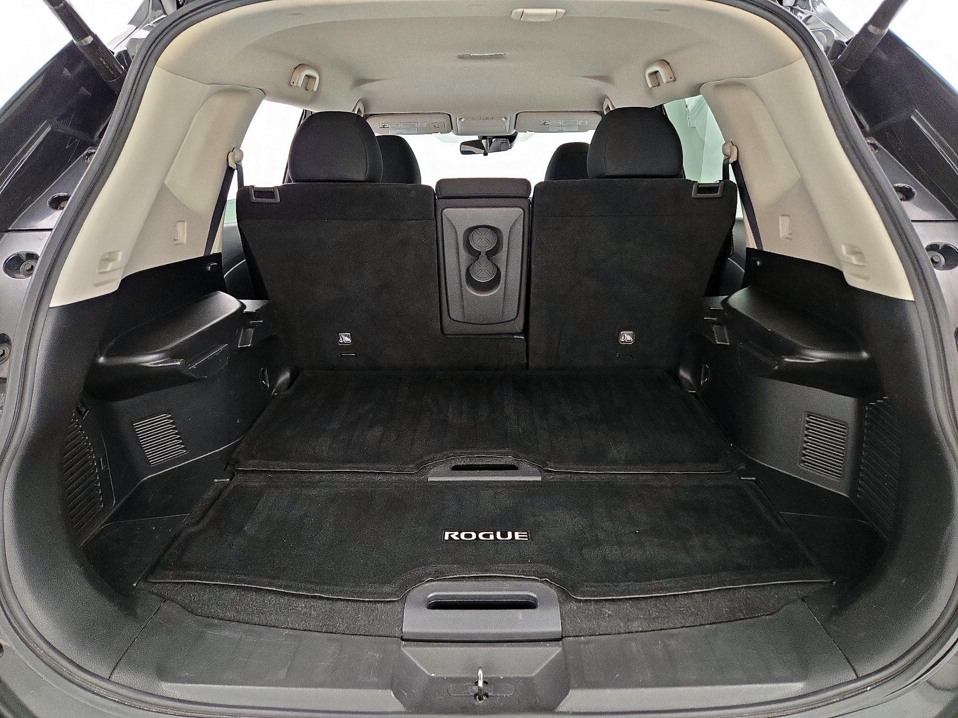 Thumbnail: 2019 Nissan Rogue - 20