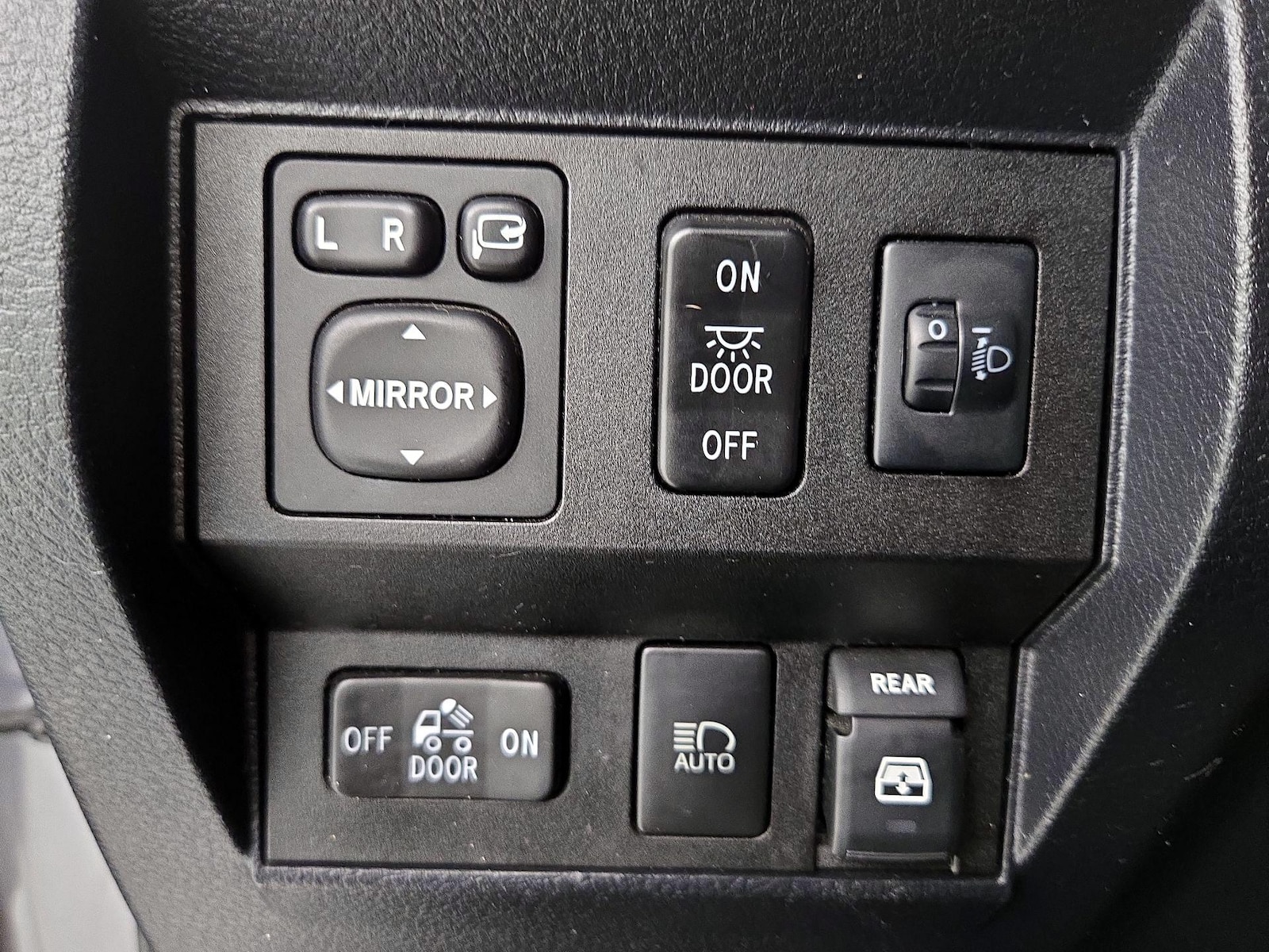 2018 Toyota Tundra Platinum - Photo 14